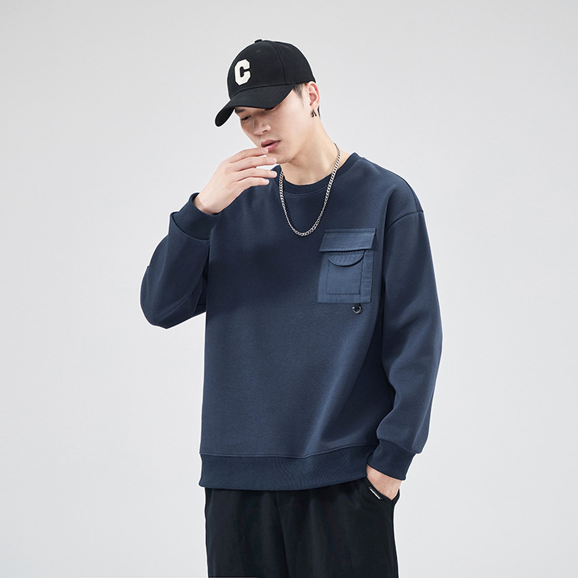 Men's Autumn Loose Round Neck Sweater - enhanced image 2