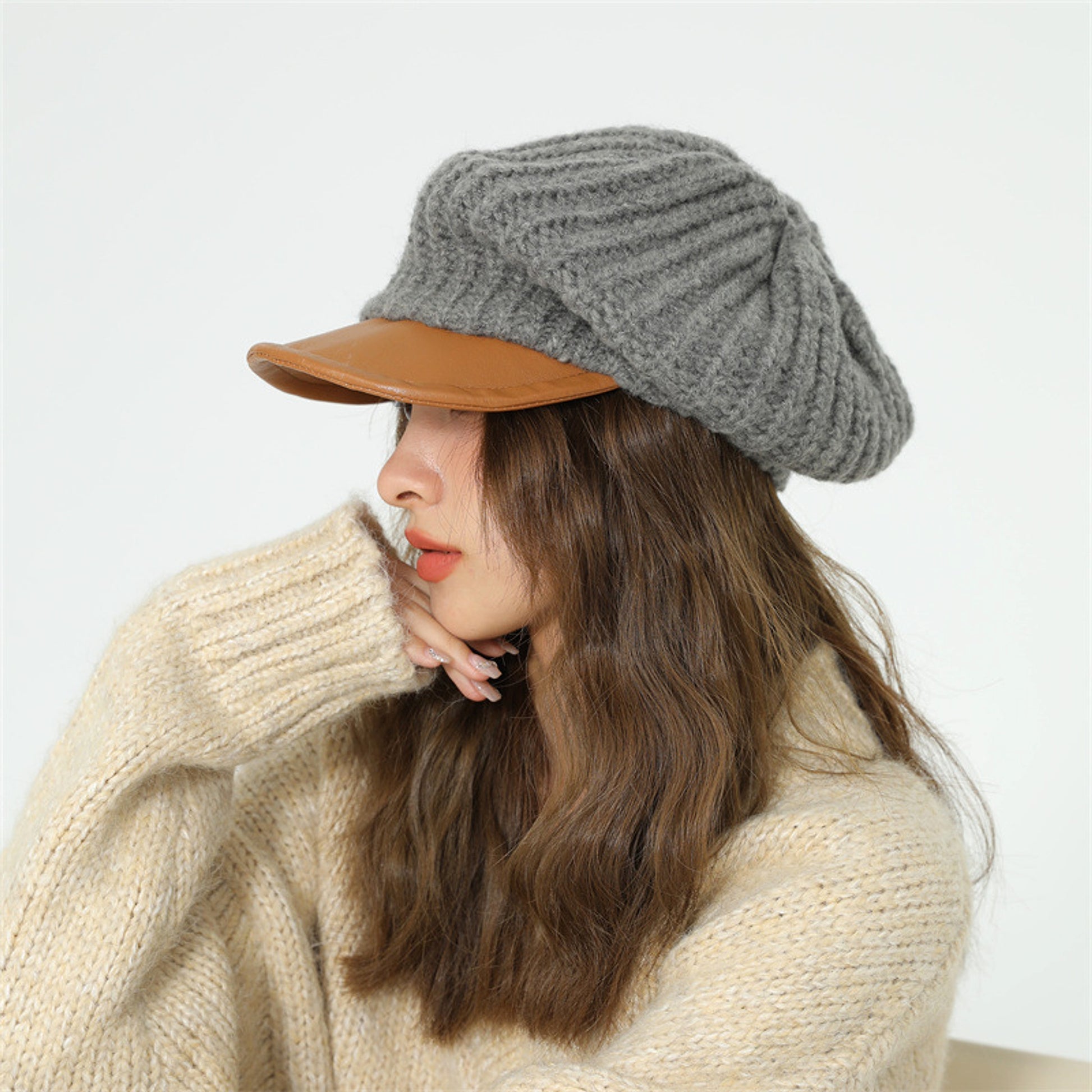 Warm And Cold Proof Hat Leather Brim Splicing - enhanced image 2