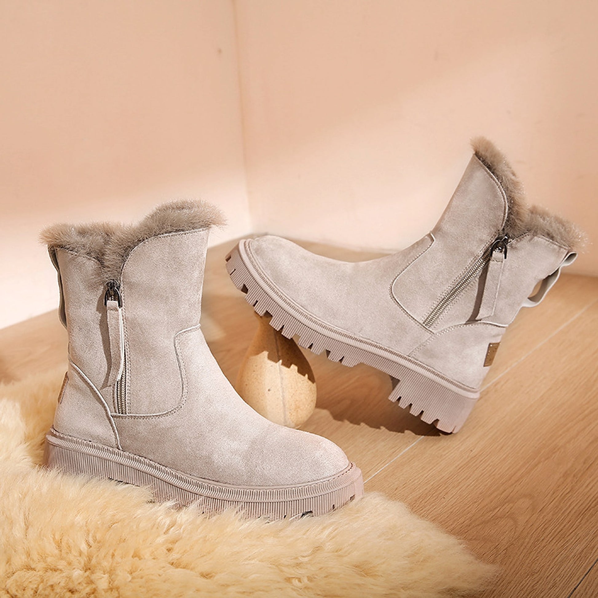 Women's Cotton-padded Shoes Winter New Fur Snow Boots Fleece-lined Casual Martin Boots - enhanced image 2