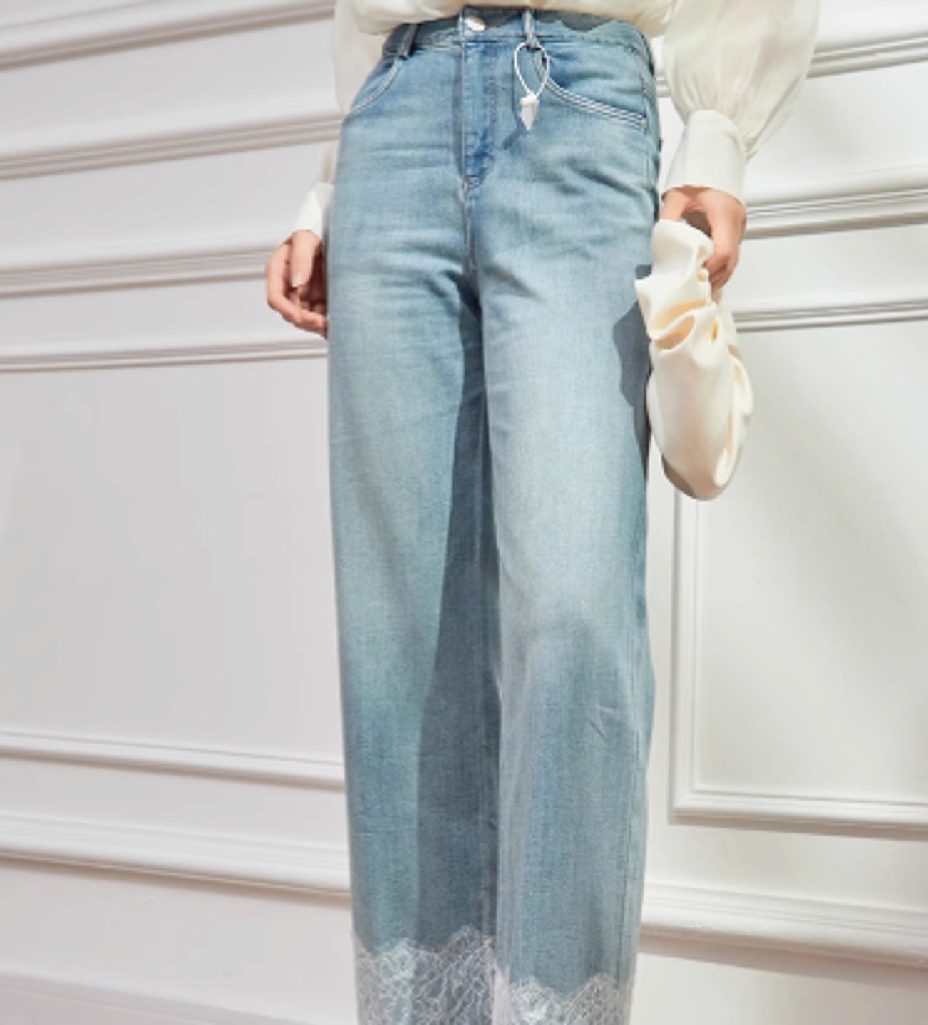 Women's Retro Lace Patchwork Design Jeans - enhanced image 2