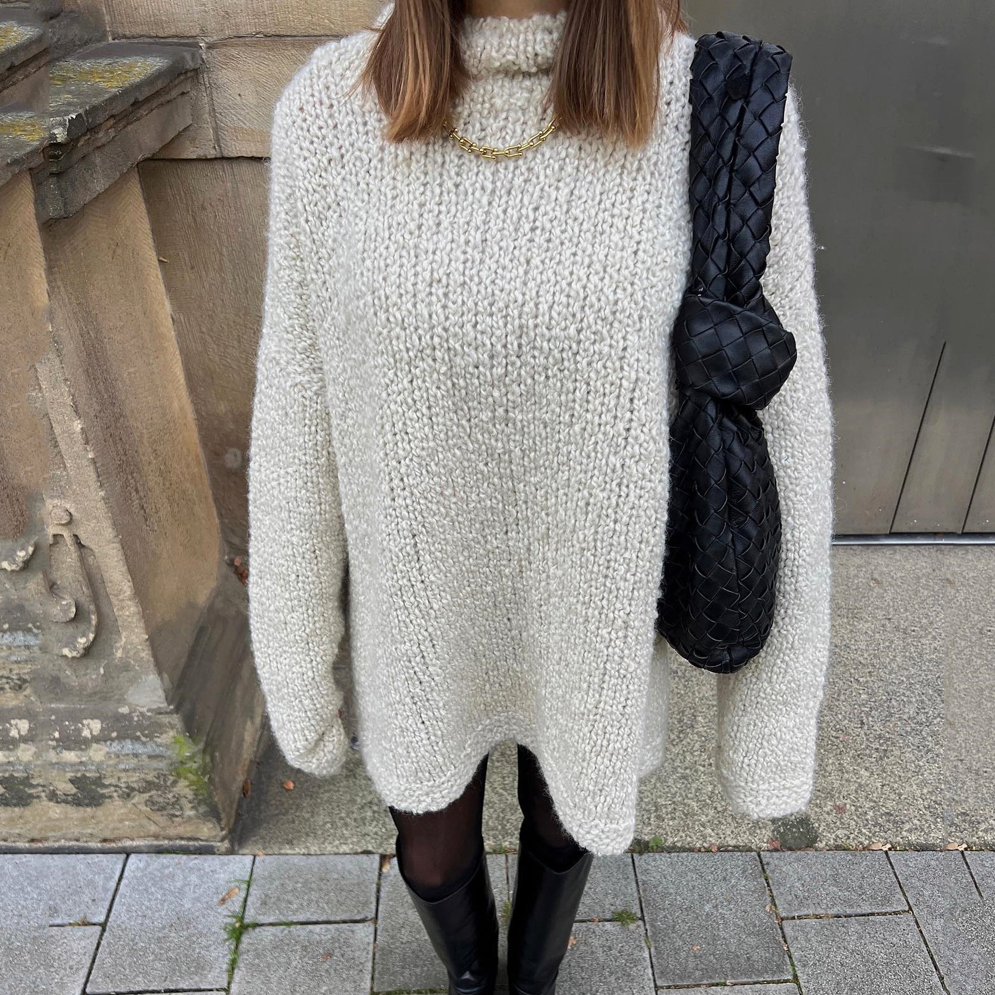 Women's Solid Color Basic Loose Casual Sweater - enhanced image 2