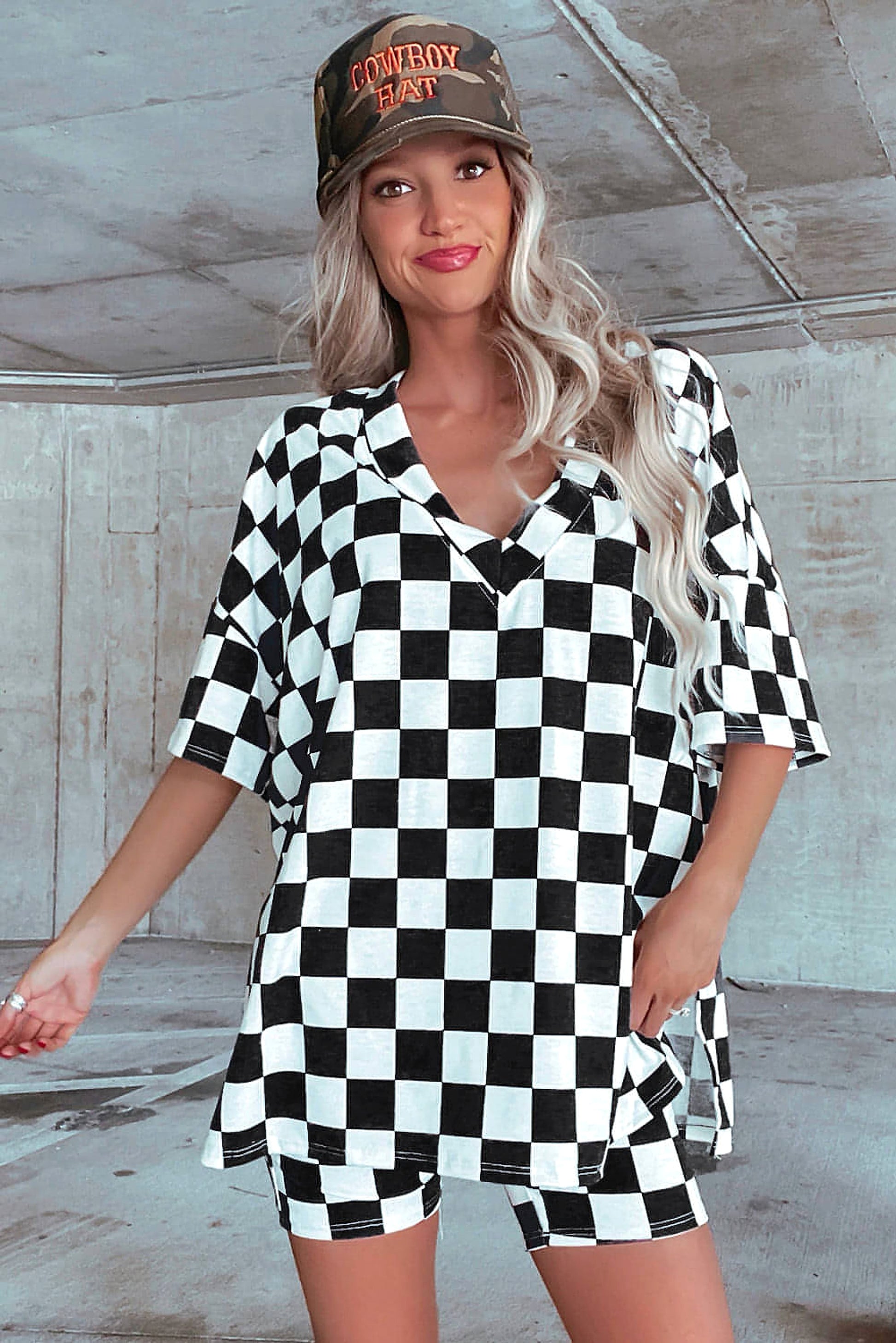 Black Checkerboard Print V Neck Loose Tee and Shorts Lounge Set - enhanced image 3