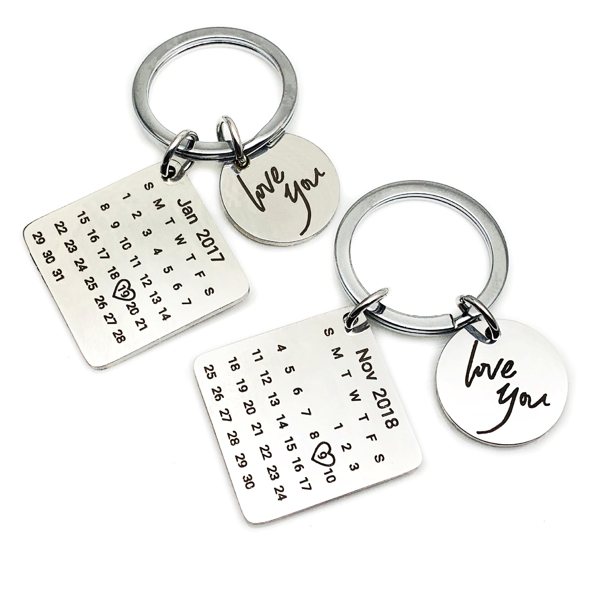 Personalized Calendar Keychain – Custom Date Engraved Keyring for Couples & Gifts - enhanced image 3