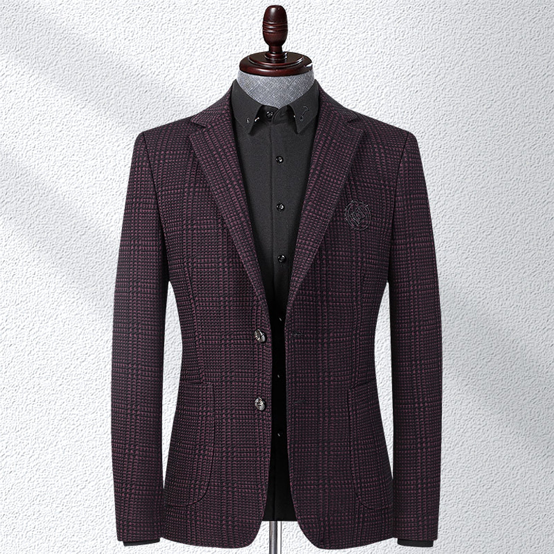 Embroidered Luxe™ Men's Suit – Bold Design for Fashion-Conscious Men - enhanced image 3
