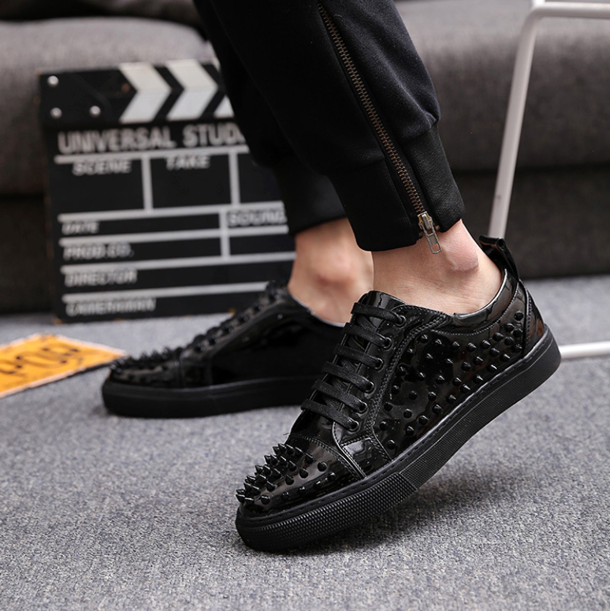 European and American fashion cowhide shoes for men - enhanced image 3