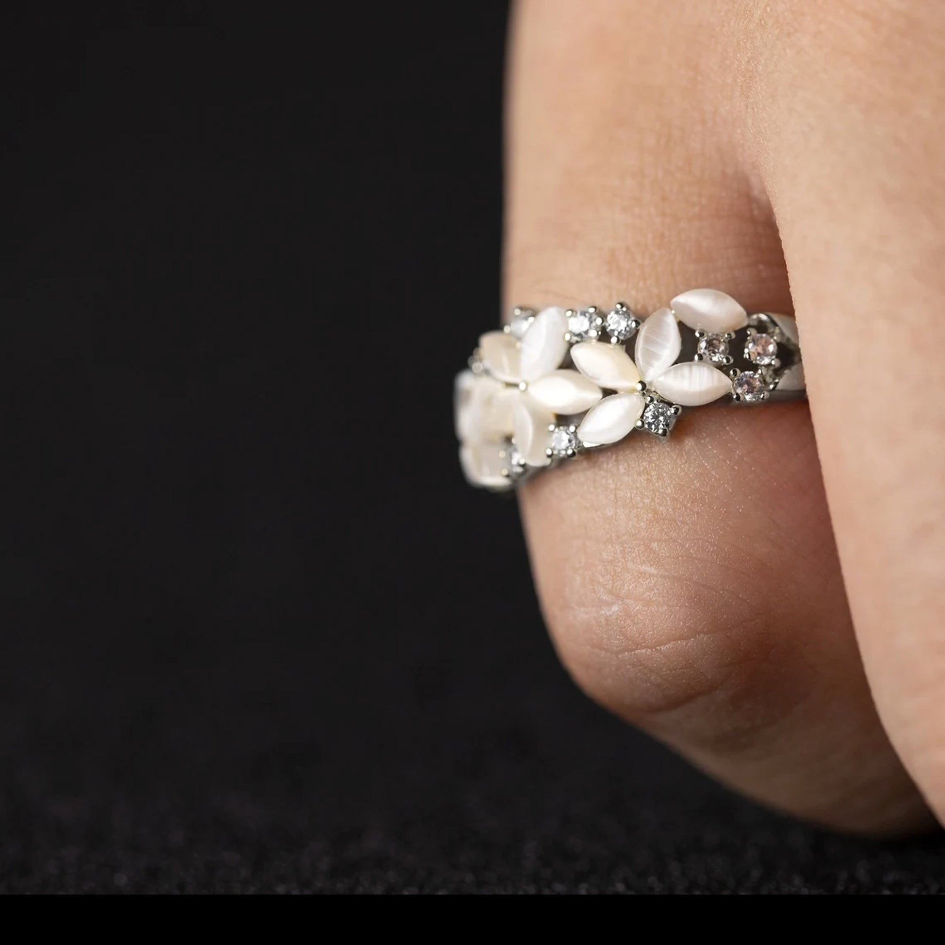 Elegance Blossom: Vintage Floral Wedding Ring - enhanced image 3