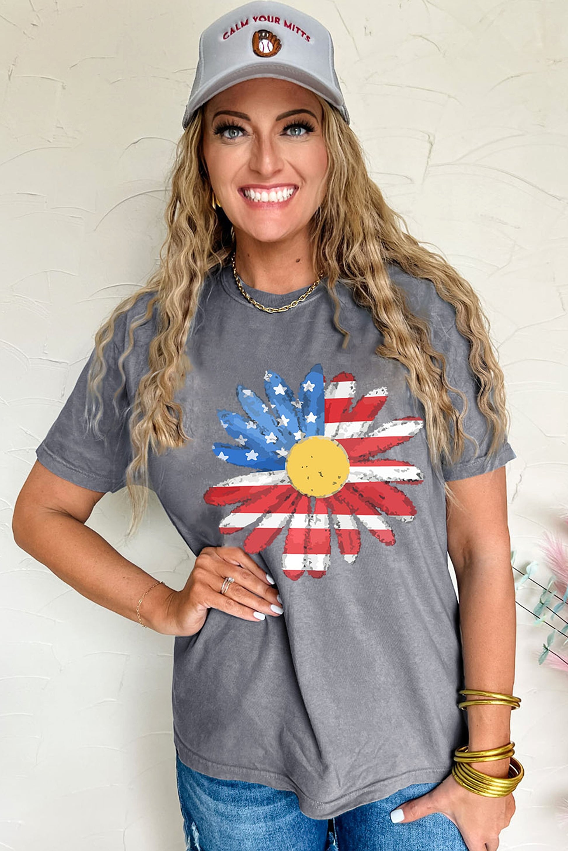Gray Flag Pattern Sunflower Graphic Crew Neck Tee - enhanced image 3