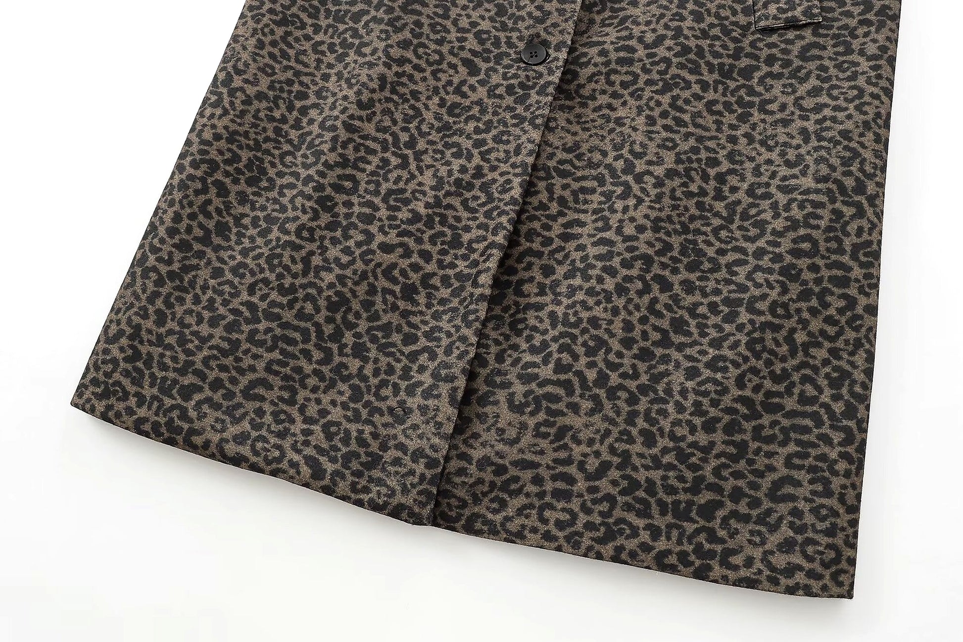 Leopard Statement Coat – Haute Edition 25 - enhanced image 3