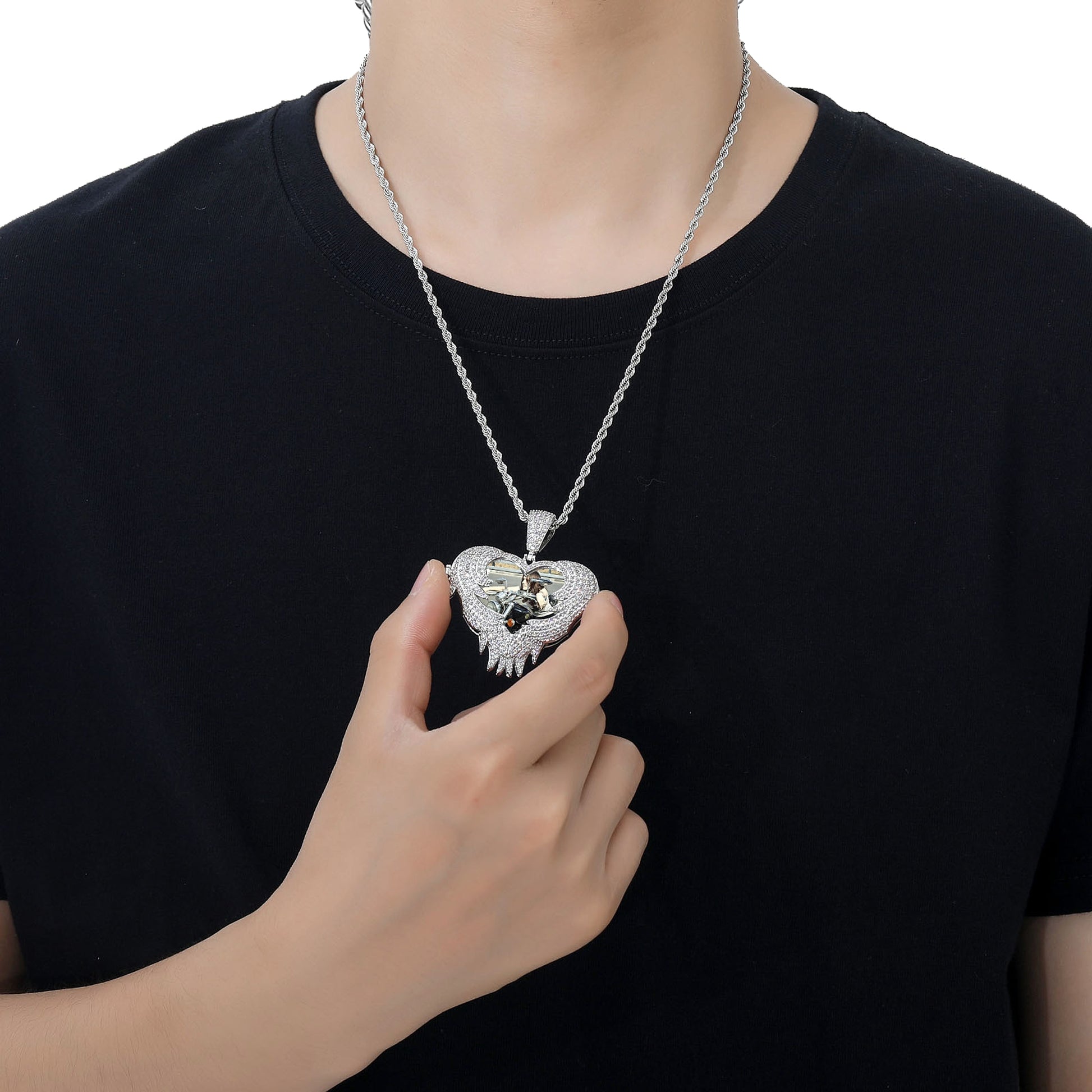 LoveShell™ – Custom Clamshell Heart Photo Pendant | Iced Out Zircon Necklace - enhanced image 3