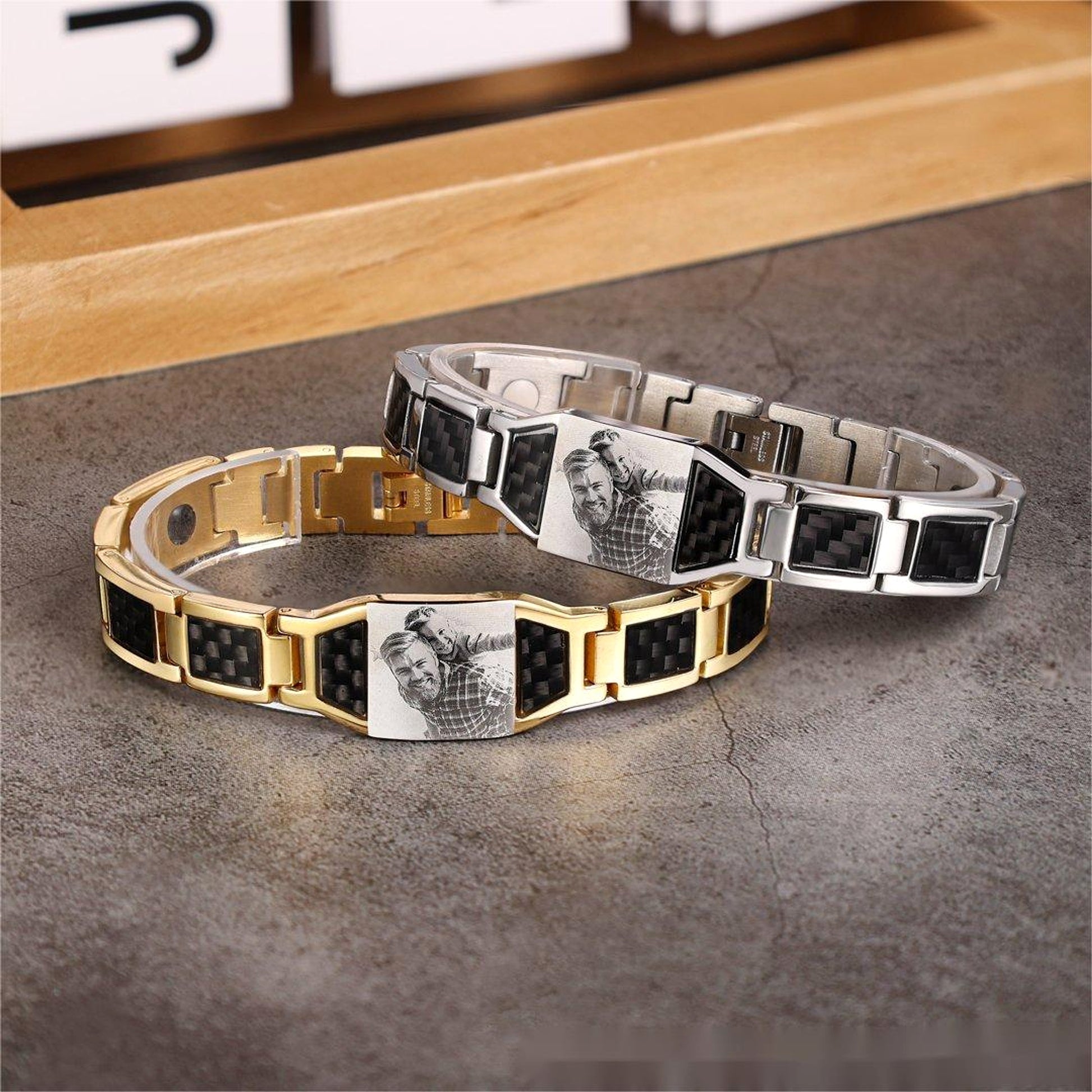 Men's Bracelet Magnet Carbon Fiber Titanium Steel - enhanced image 3