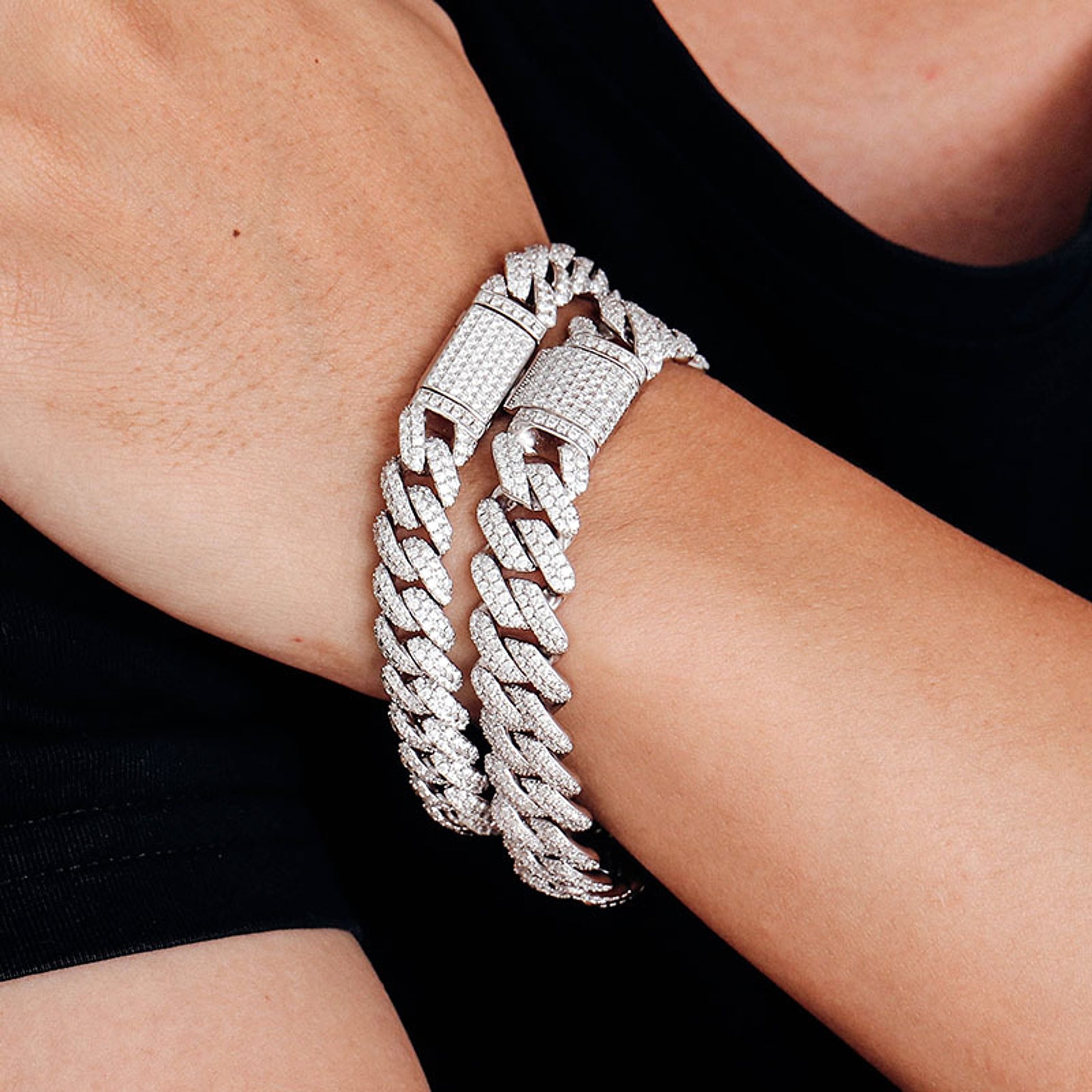 Men's Fashion Personality Cuban Bracelet - enhanced image 3