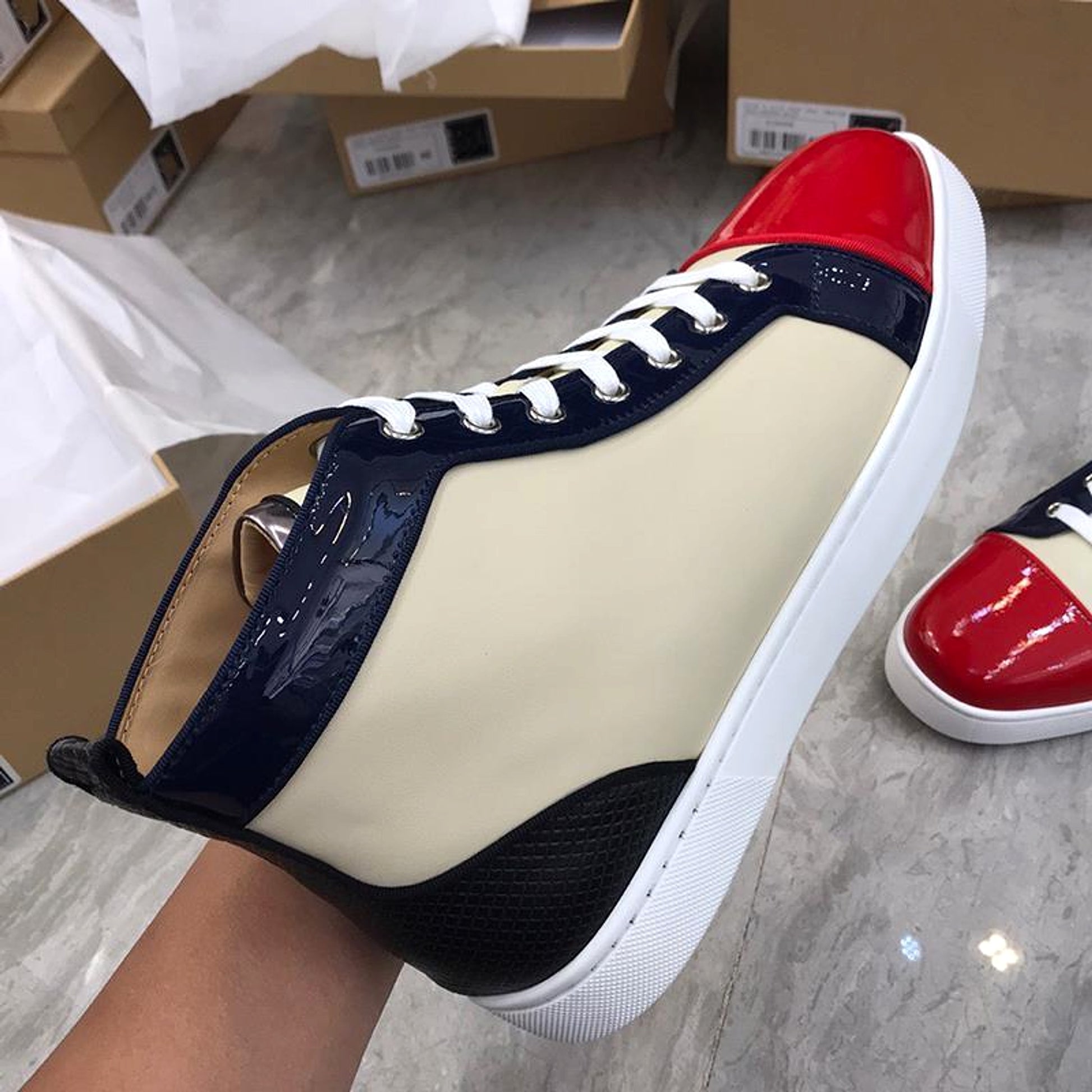Men's High Top Casual Board Shoes Crocodile Pattern Sports Leather Light Face Internet Celebrity - enhanced image 3