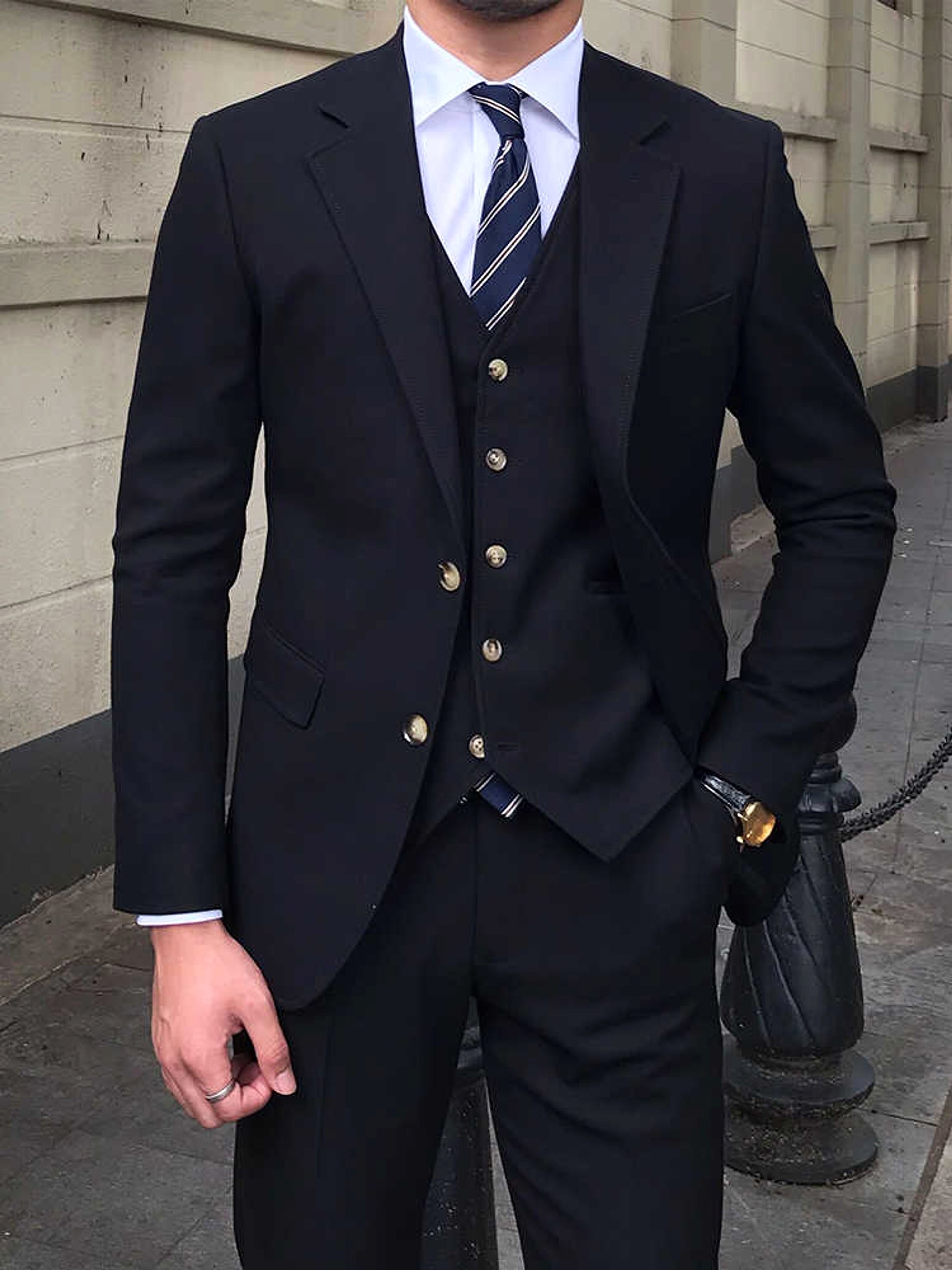 Vérselle™ – Slim-Fit Modern Three-Piece Suit - enhanced image 3