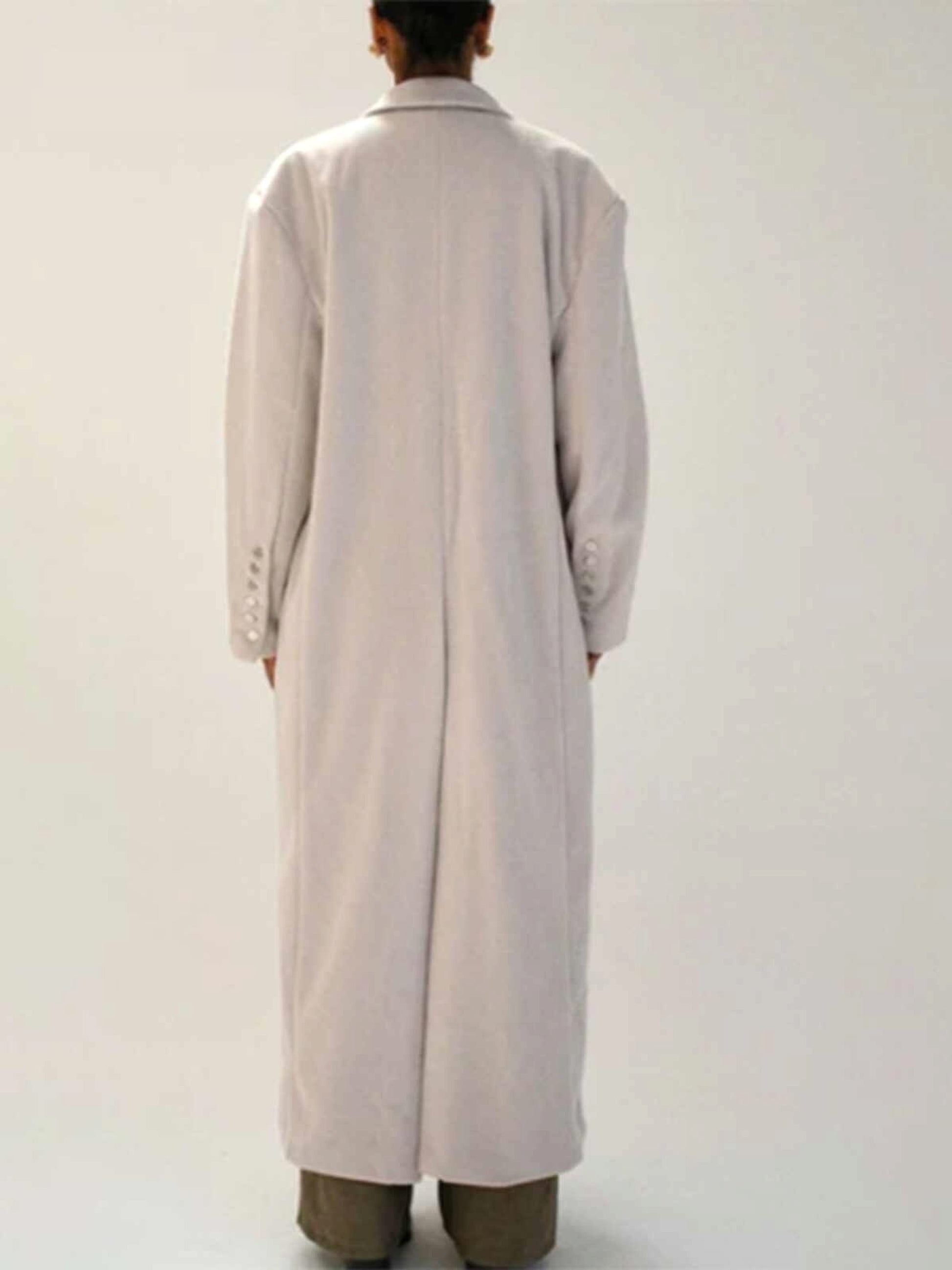 Nerazzurri Wool Padded Shoulder Coat – Timeless Style & Modern Comfort - enhanced image 3