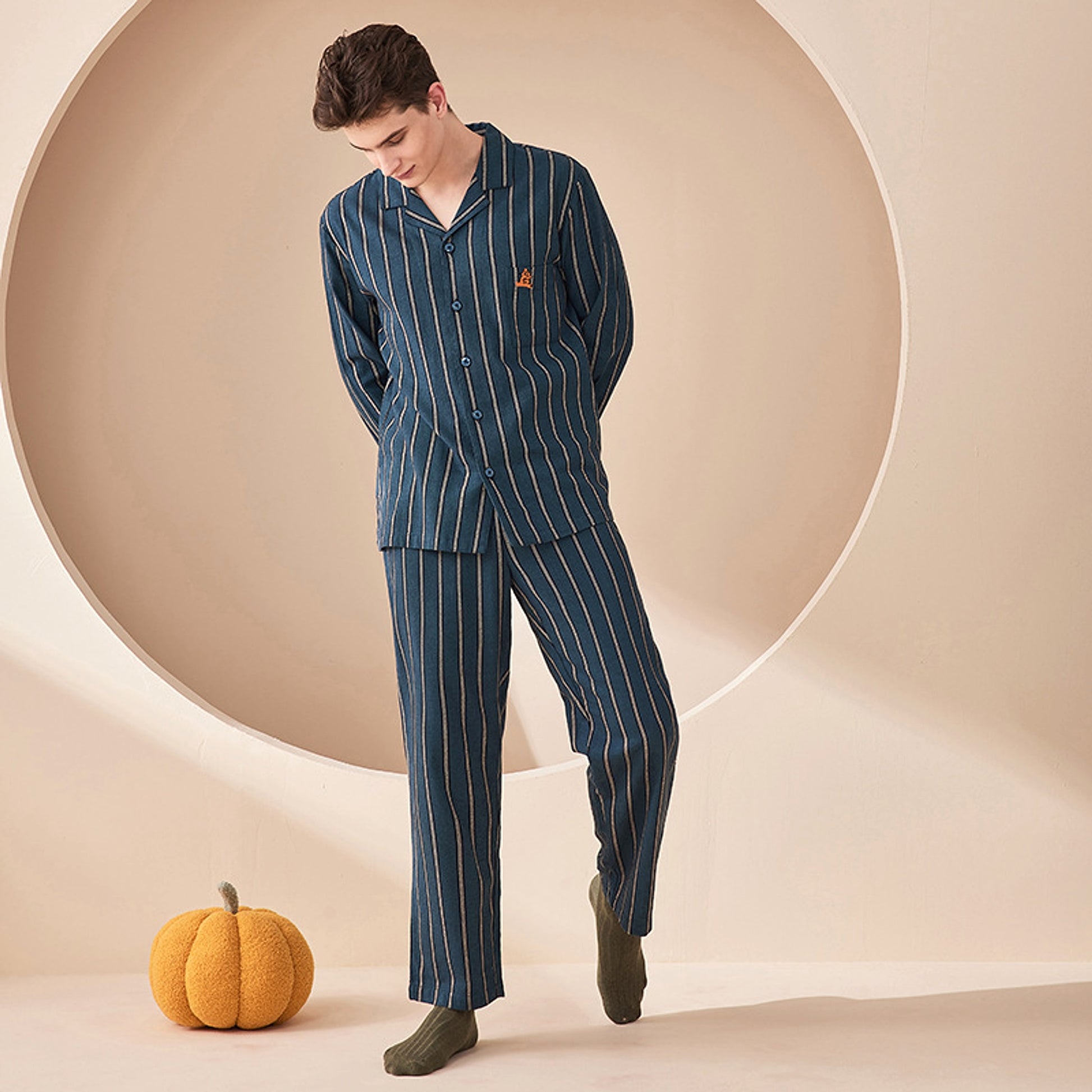 New Home Thickened Cotton Pajamas - enhanced image 3