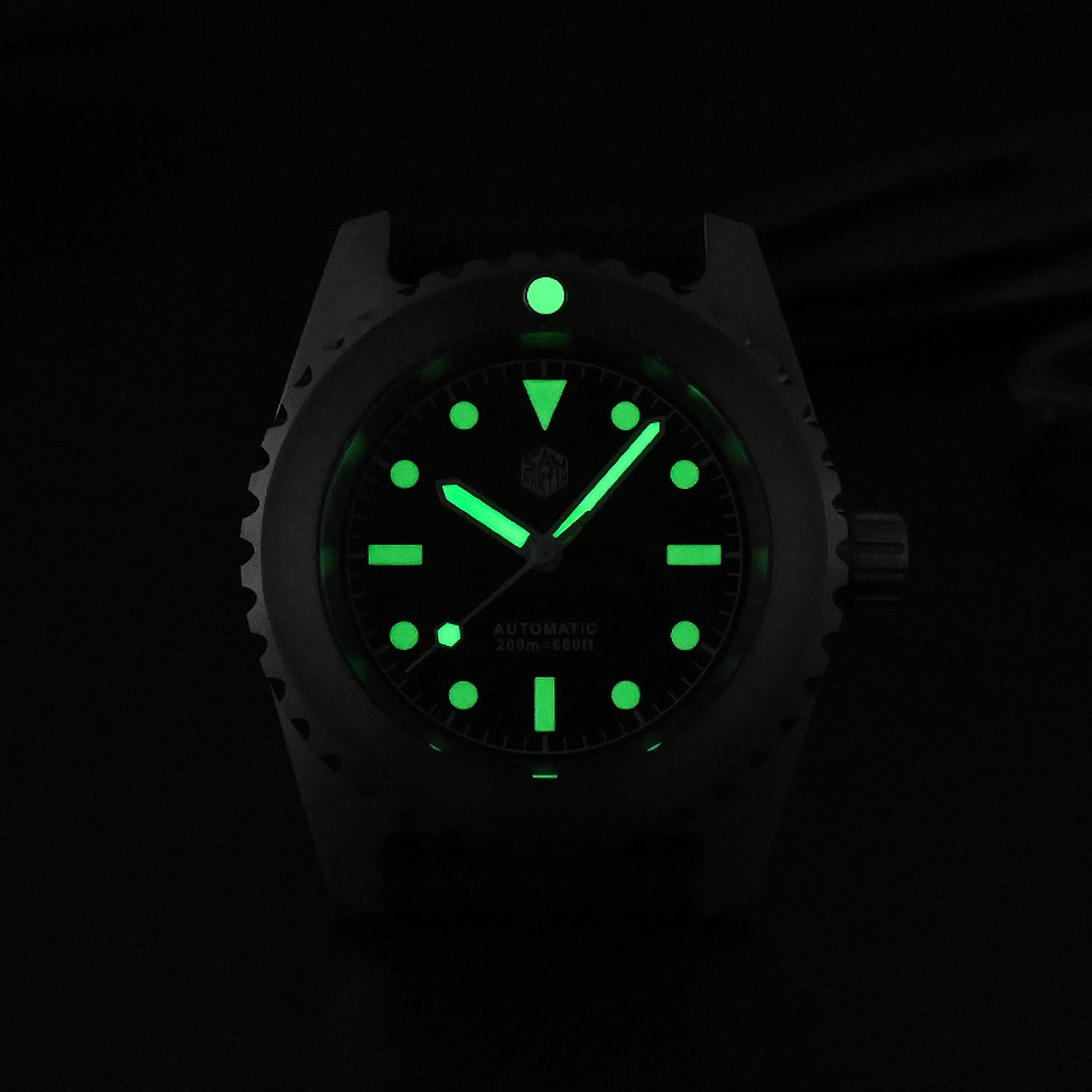 San Martin - Men's Stainless Steel Diving Automatic Mechanical Sports Watch - enhanced image 3