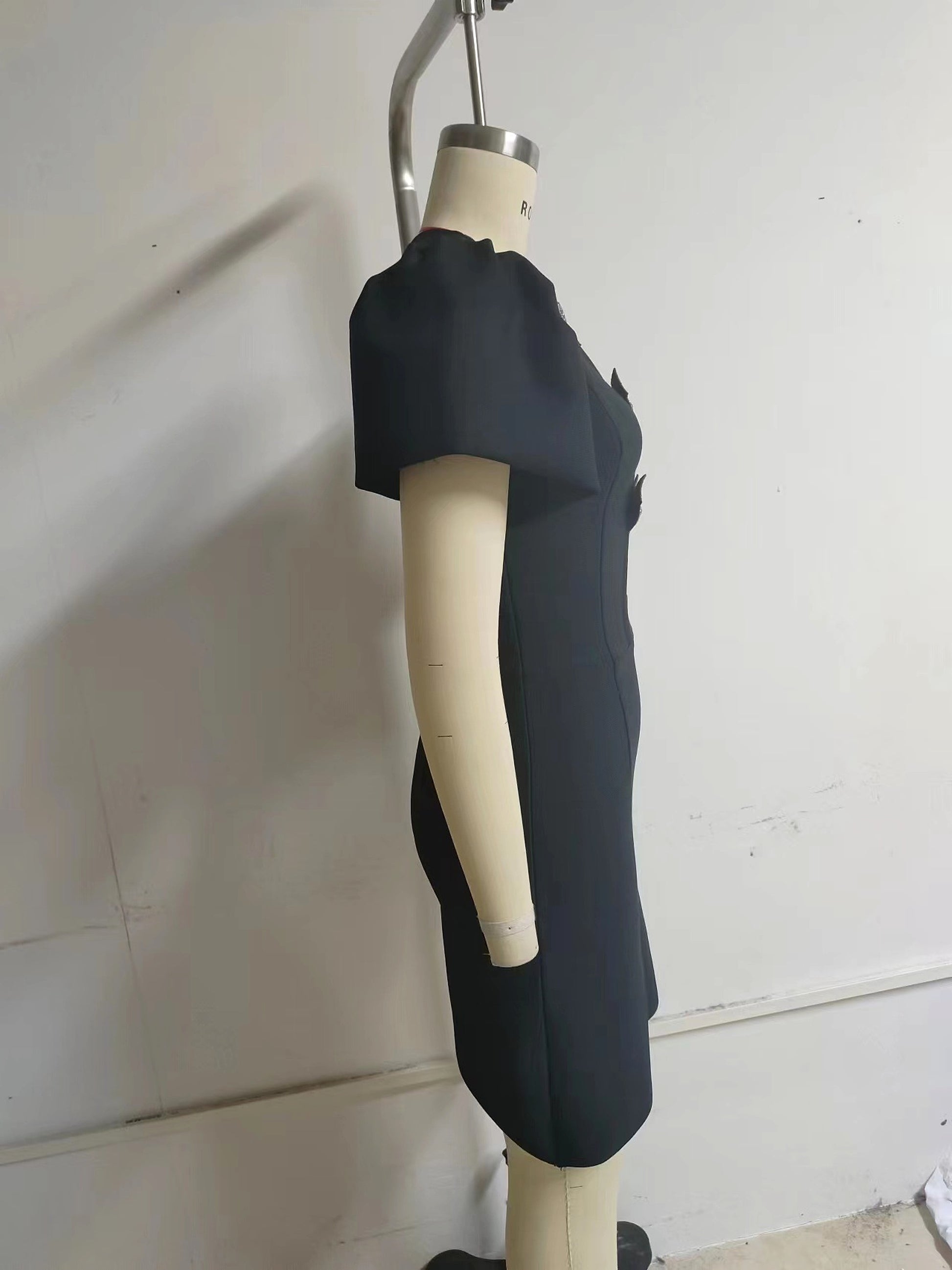 A1. Tube Top Three Bowknot Connection Hollowed Fashion Puff Sleeve Sheath Bandage One-piece Dress - enhanced image 3