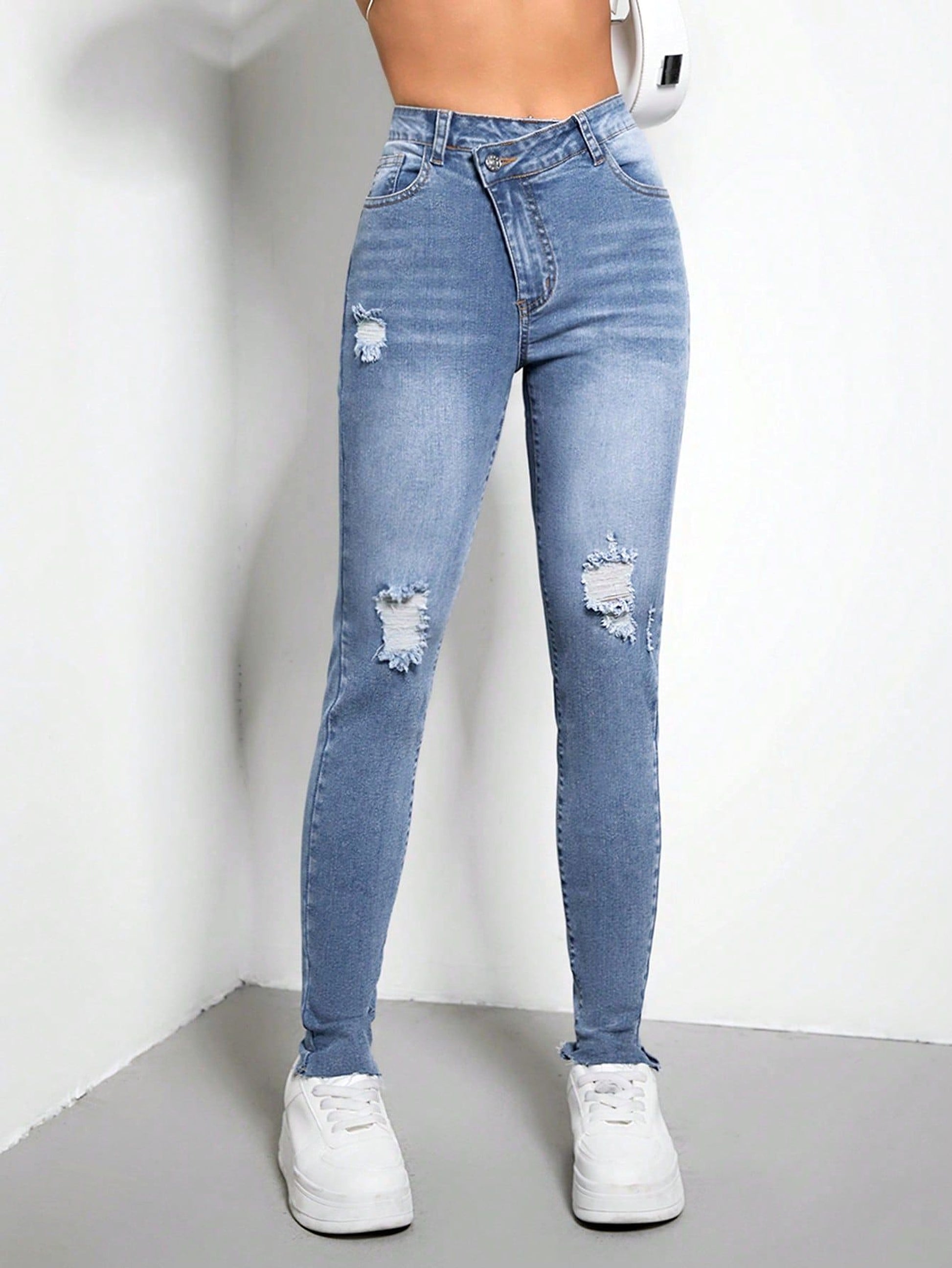 Women's Slim Fit Skinny Jeans - enhanced image 3