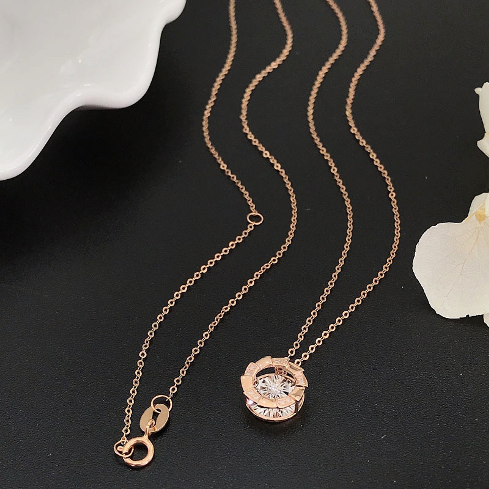 18K Gold Fashion Brand Necklace - enhanced image 4