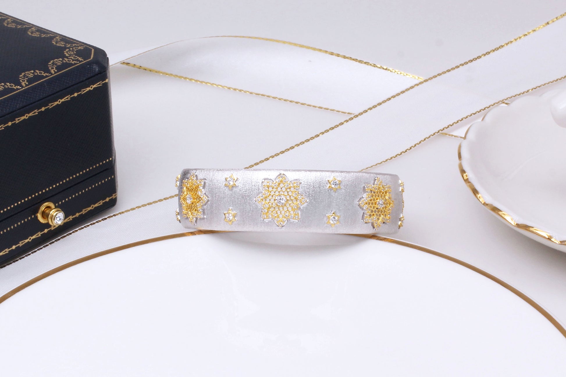 925 Silver Gold Plated Divided Snowflake Bracelet - enhanced image 4