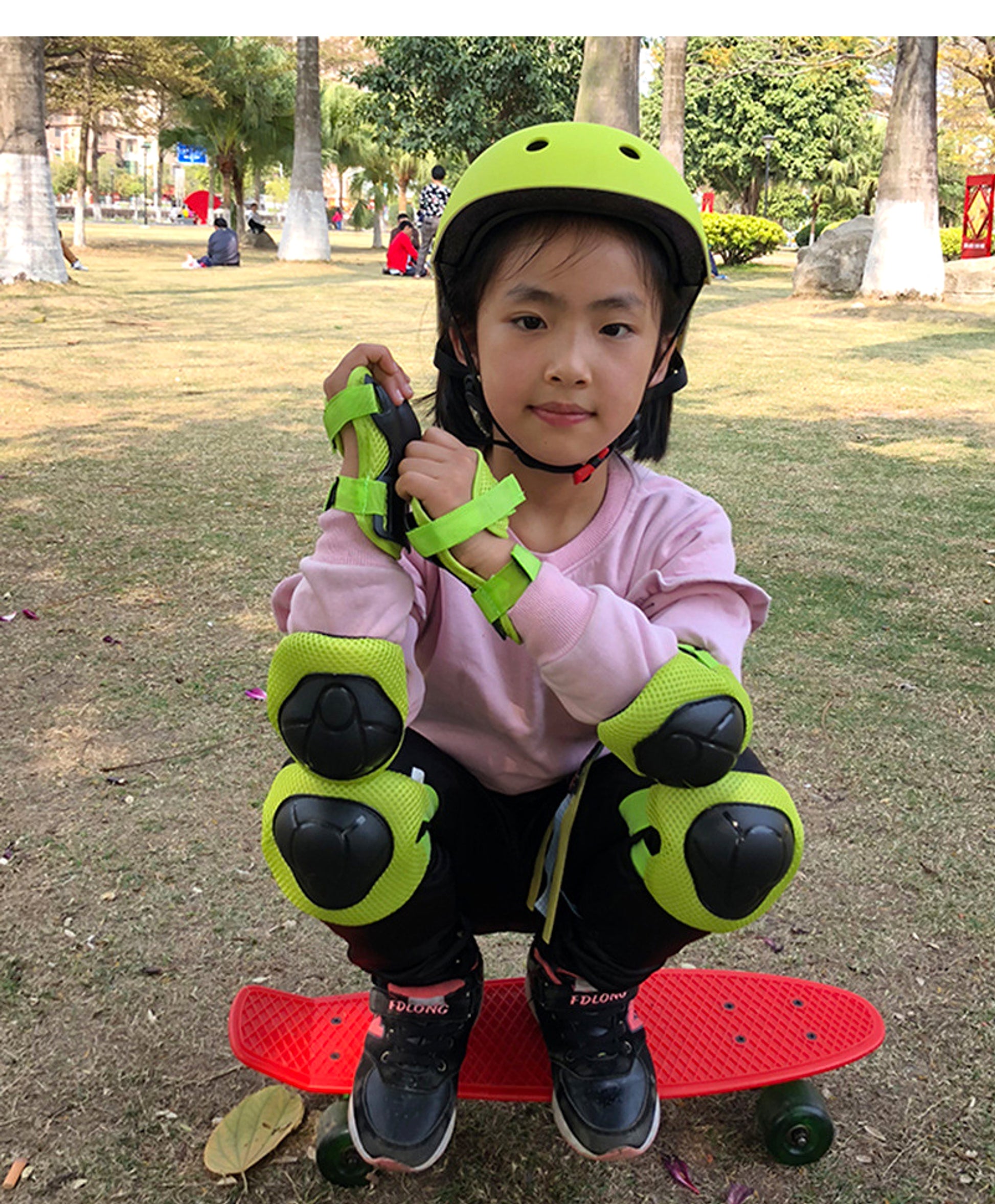 Combination Sports Children's Roller Skating Mine Knee Pads - enhanced image 4
