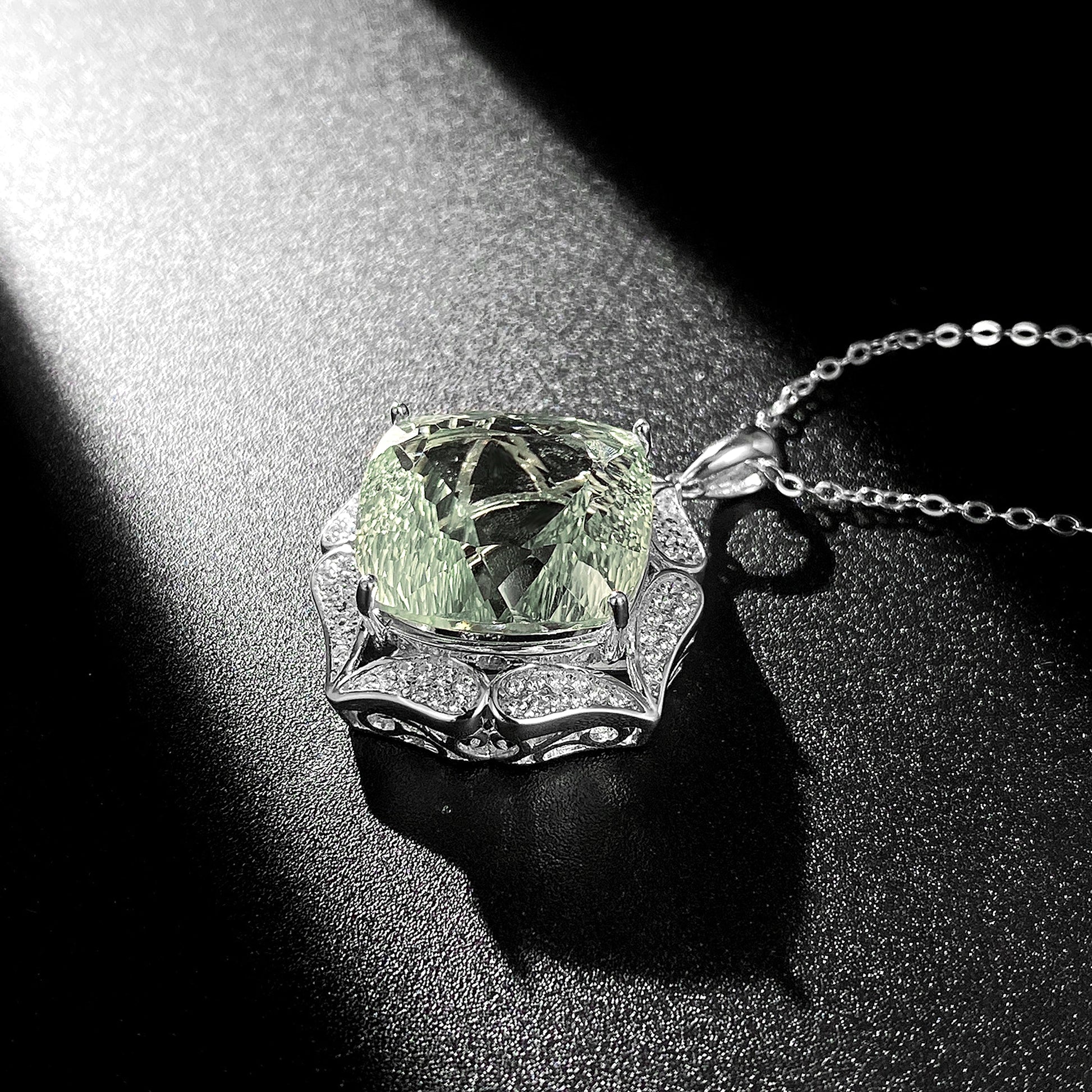 European And American Entry Lux Sweater S925 Silver Inlay Large Natural Green Crystal Pendant - enhanced image 4