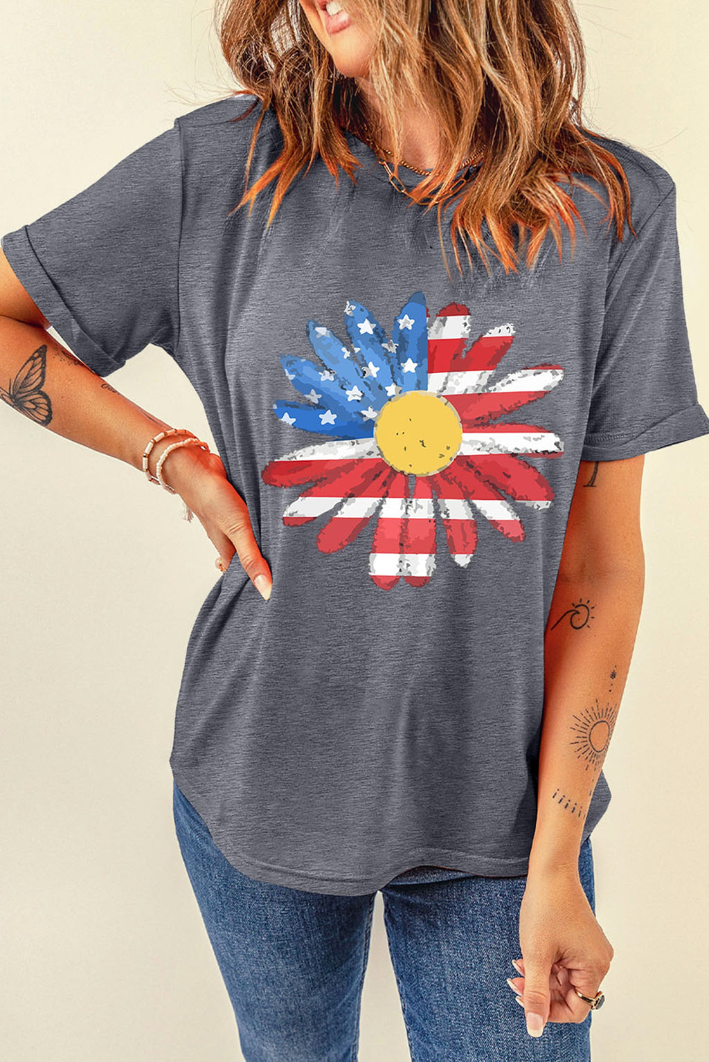 Gray Flag Pattern Sunflower Graphic Crew Neck Tee - enhanced image 4