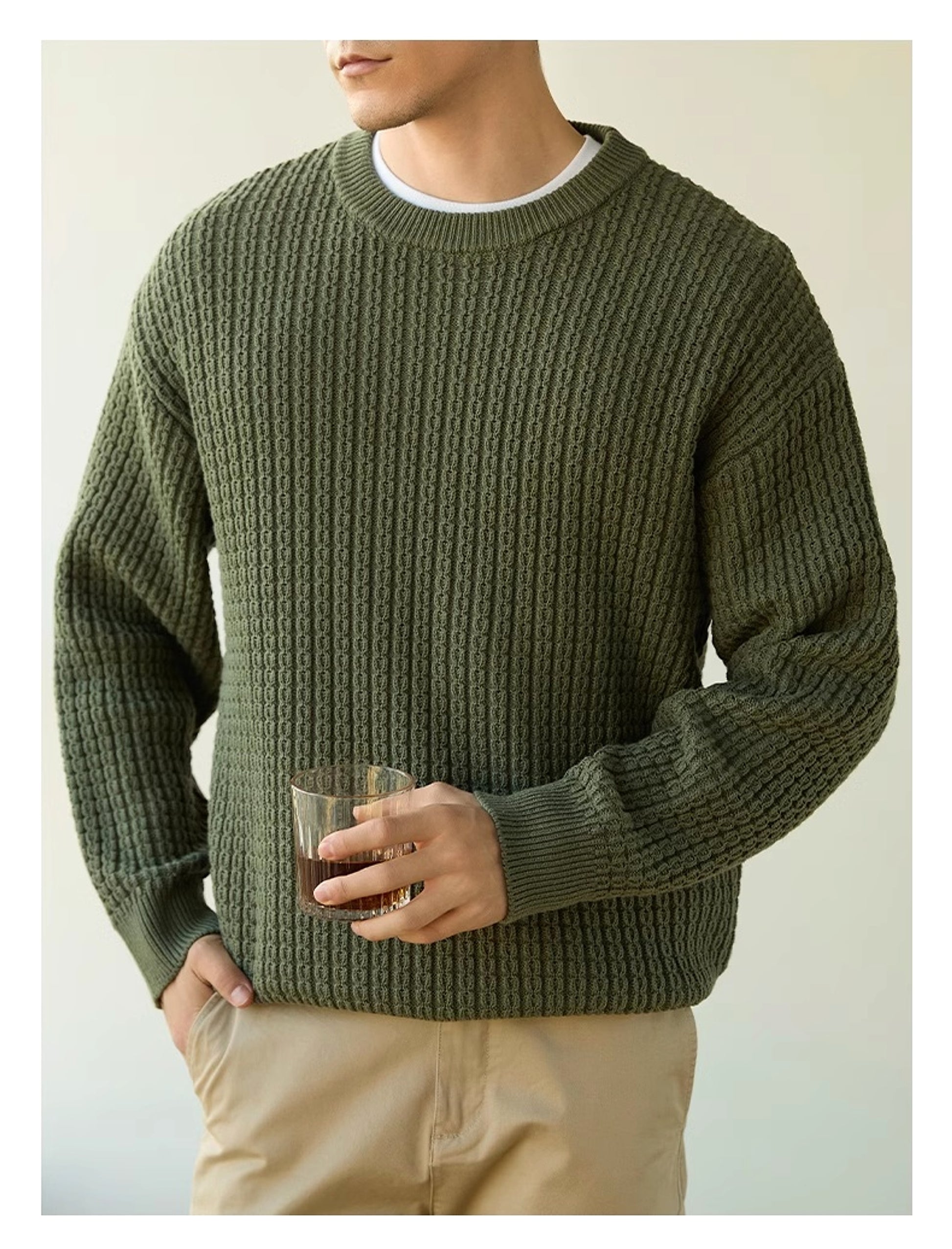 High-end Long Sleeve Loose Round Neck Men's Knitwear - enhanced image 4