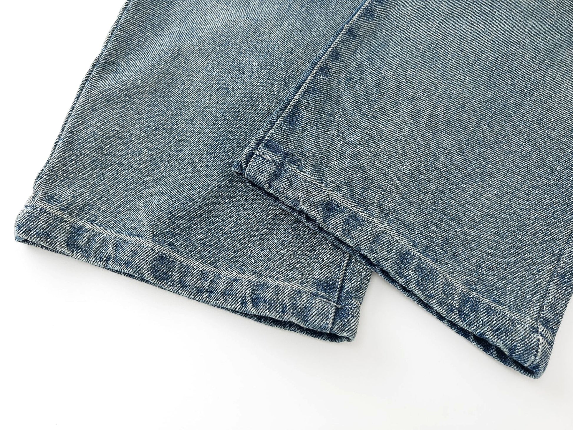Men's Back Towel Embroidery Straight Jeans - enhanced image 4