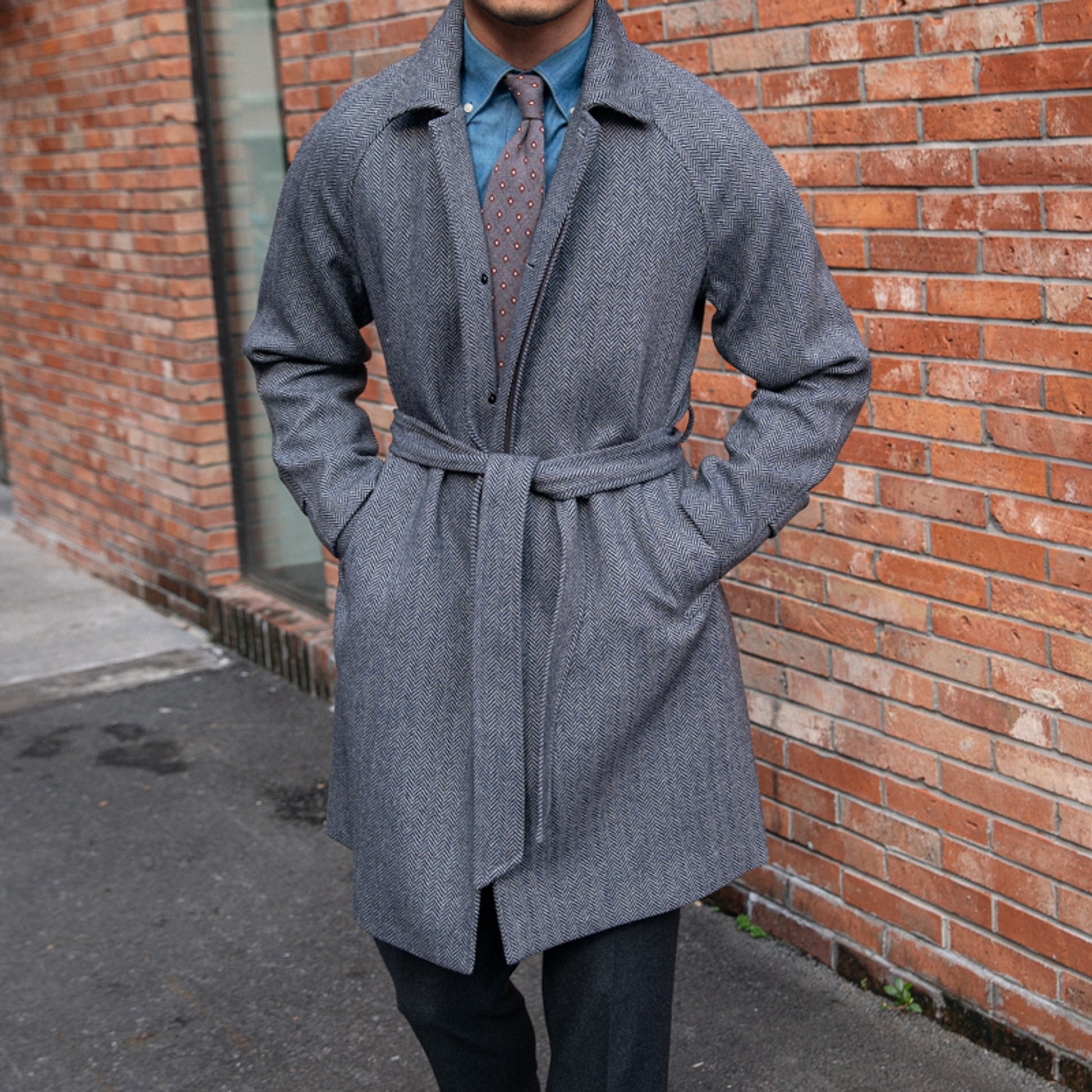 Men's Herringbone Wool Slim Fit Mid Length Coat - enhanced image 4