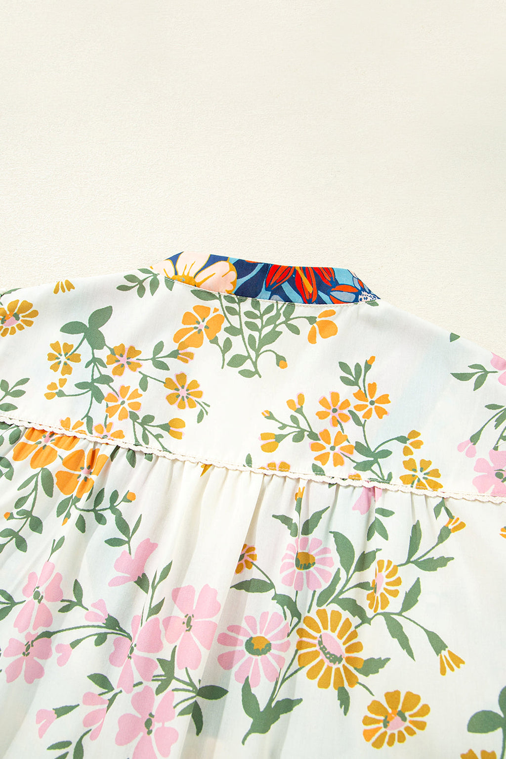 Multicolour Plus Size Floral Print Woven V Neck Half Sleeve Blouse - enhanced image 4