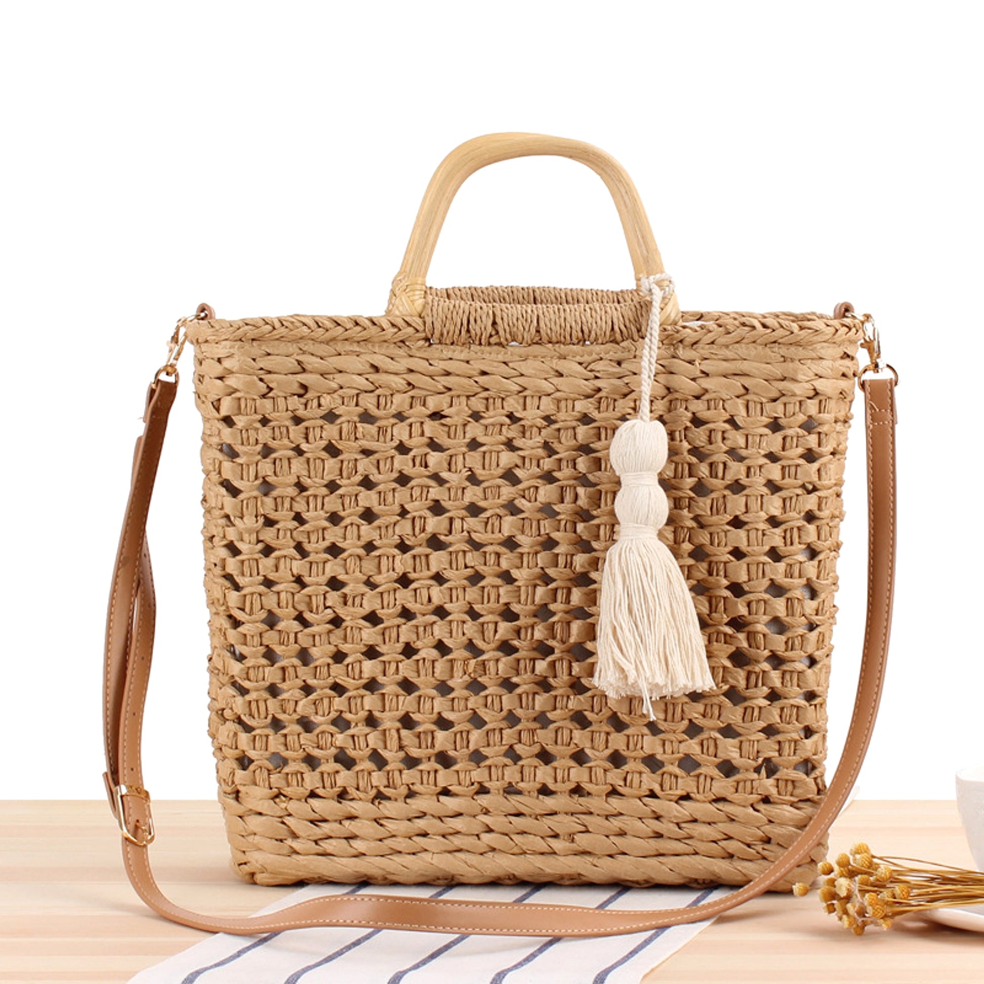 SolunaWeave™ – Hollow Breeze Straw Tote - enhanced image 4