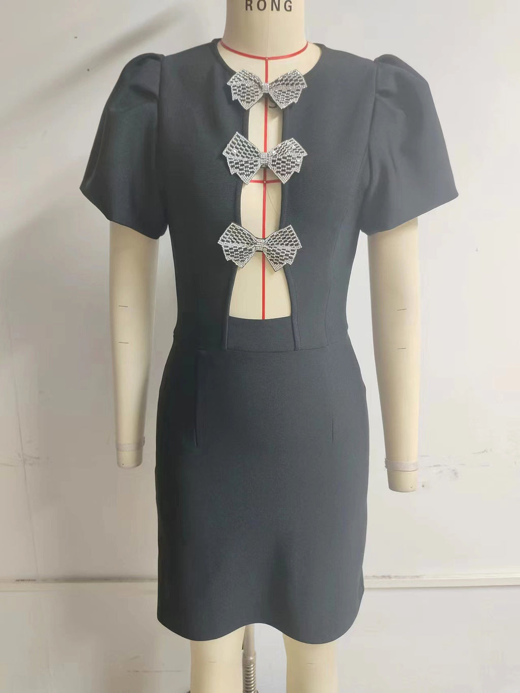A1. Tube Top Three Bowknot Connection Hollowed Fashion Puff Sleeve Sheath Bandage One-piece Dress - enhanced image 4