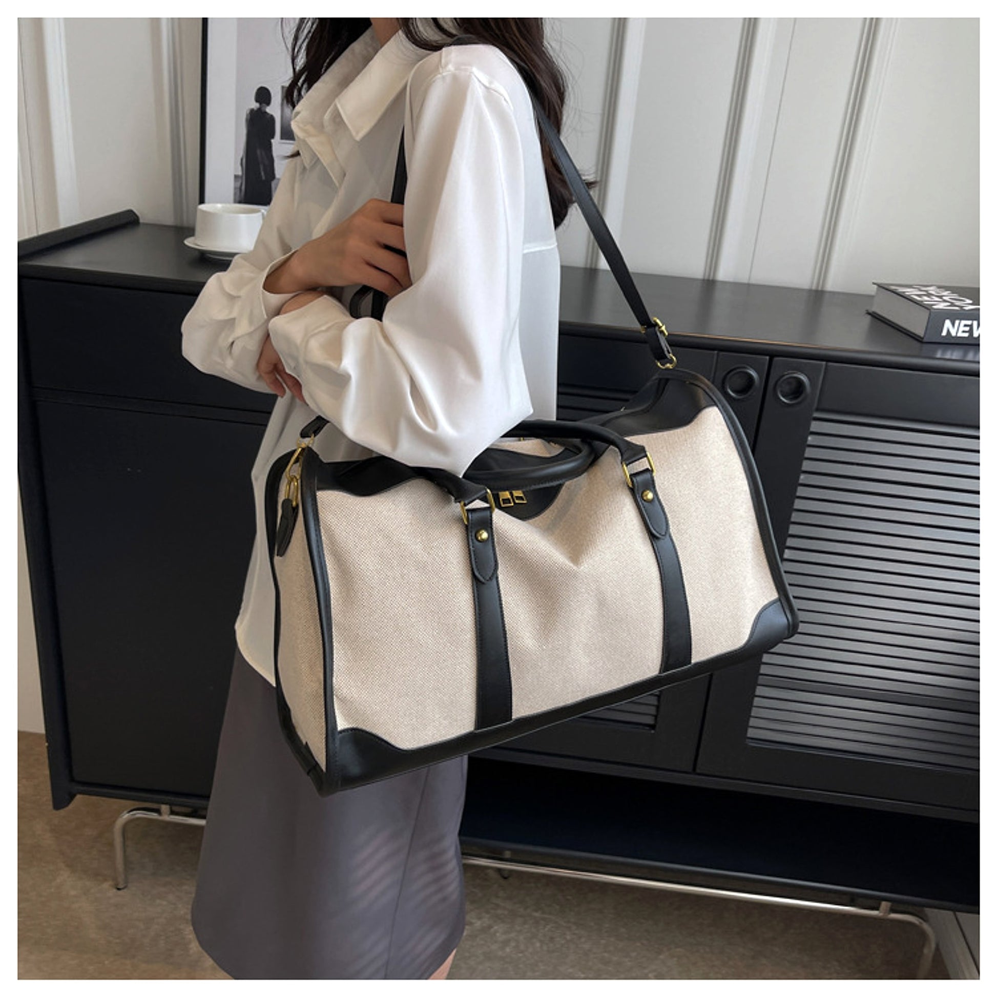 Voyagera™ – Canvas Travel Tote Bag (Large Capacity) - enhanced image 4