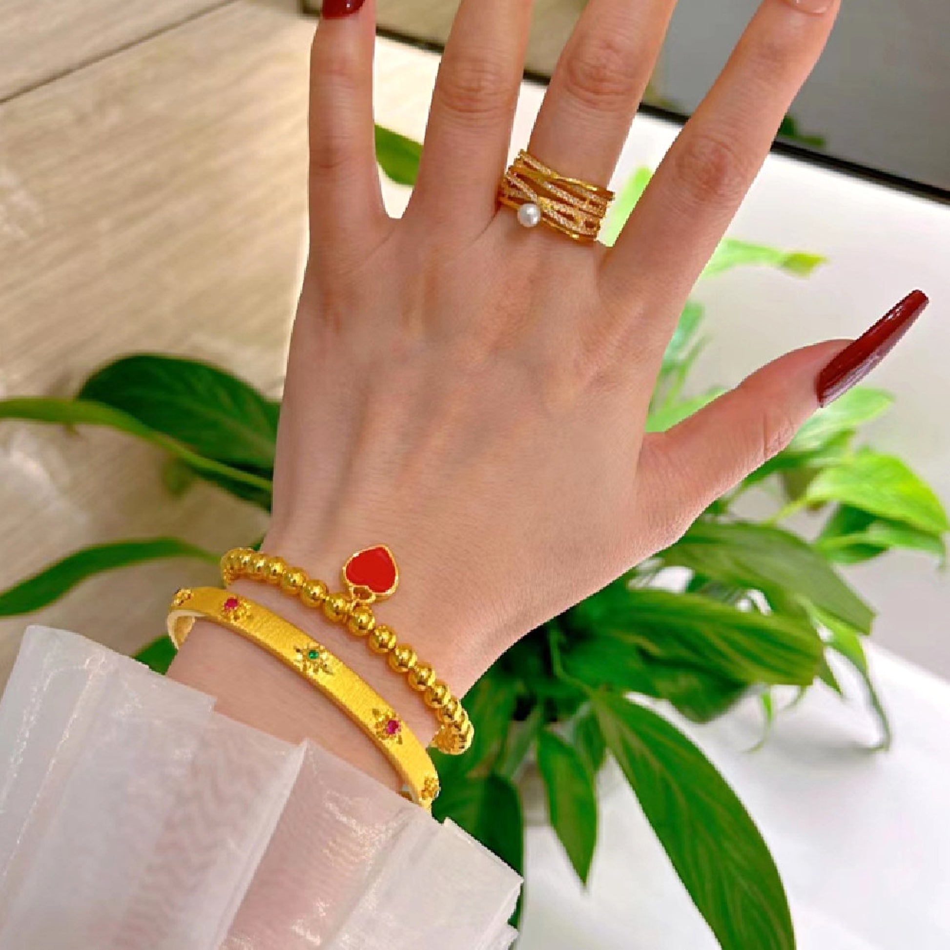 Women's Pure Gold Fashion Bracelet - enhanced image 4