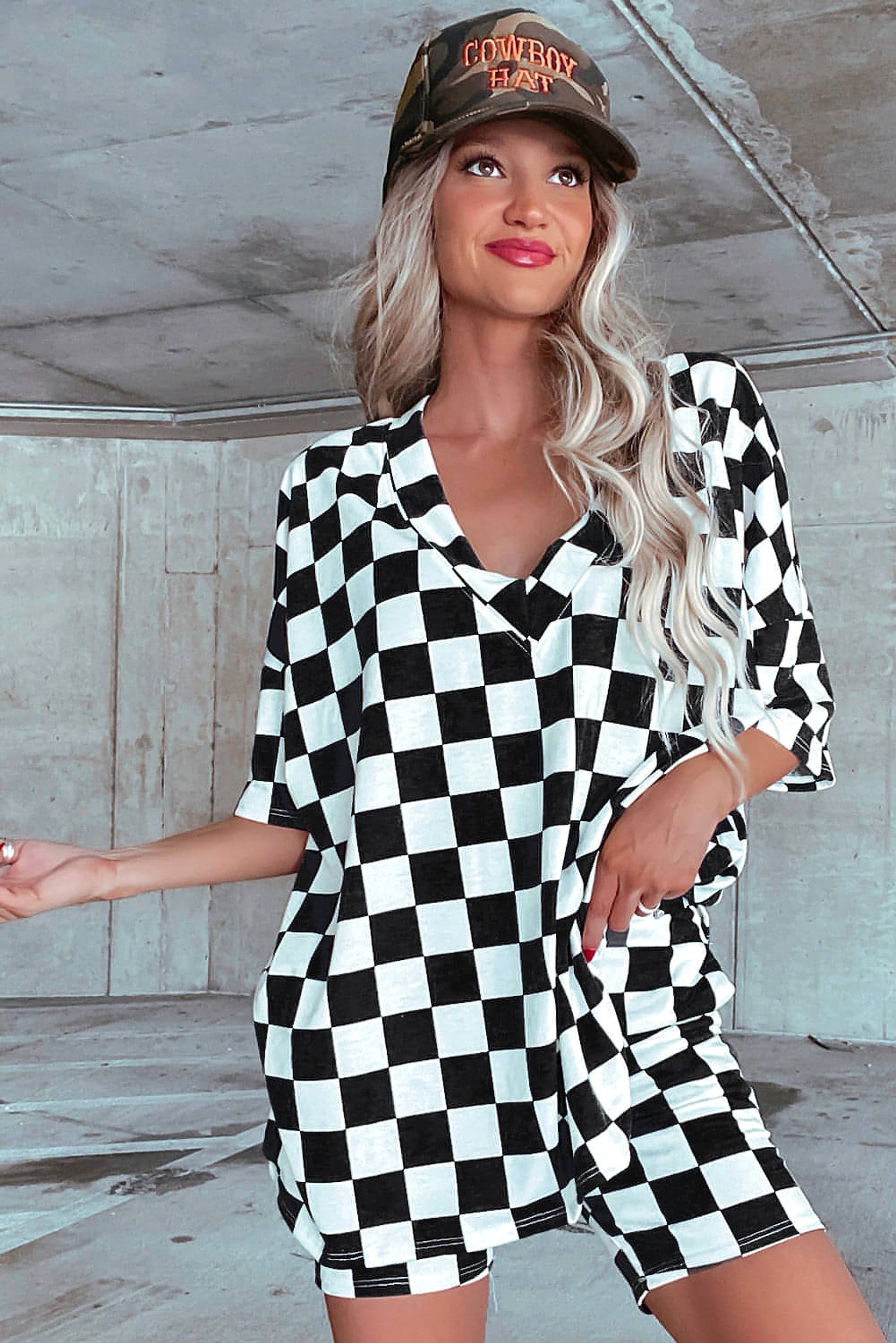 Black Checkerboard Print V Neck Loose Tee and Shorts Lounge Set - enhanced image 5