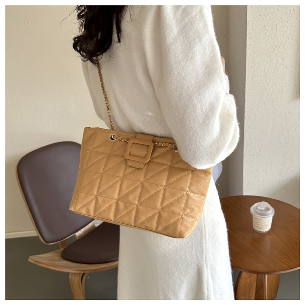 ChicLuxe™ – Quilted Chain Shoulder Bag Inspired by Iconic Parisian Style - enhanced image 5