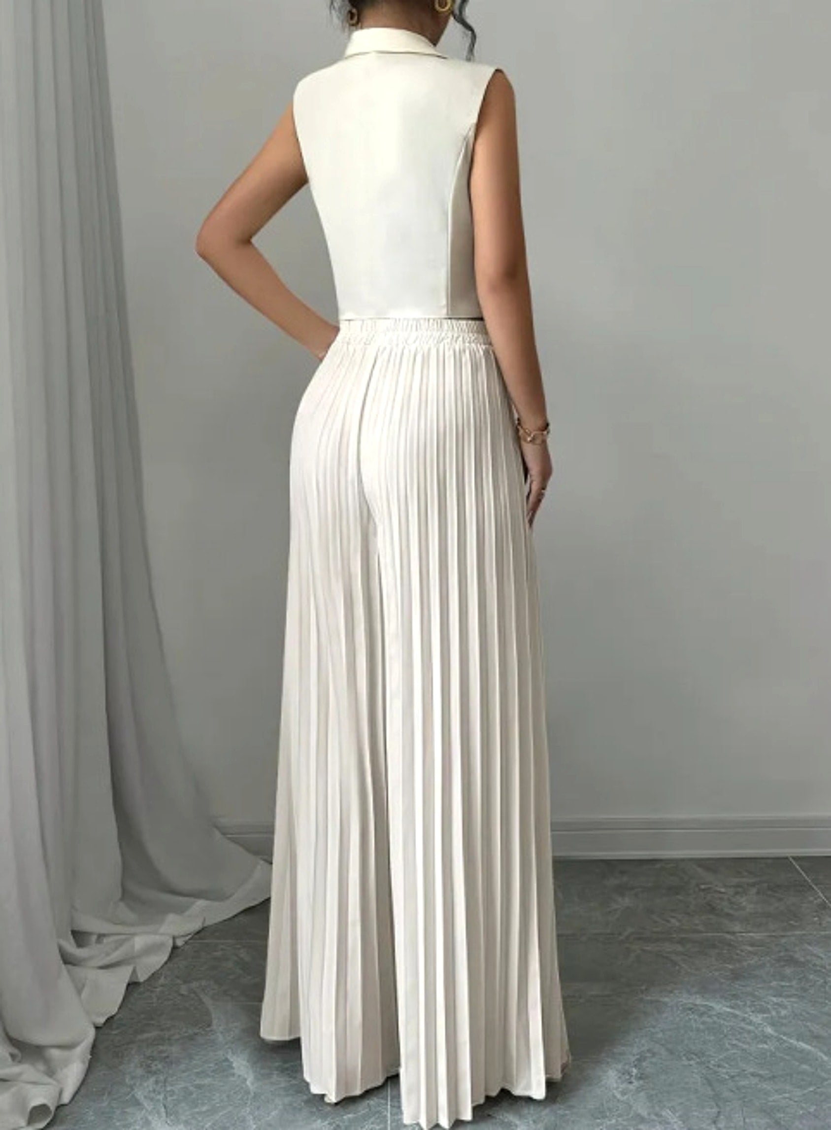 CityMuse Sleeveless Suit Set – Haute Edition 25 - enhanced image 5