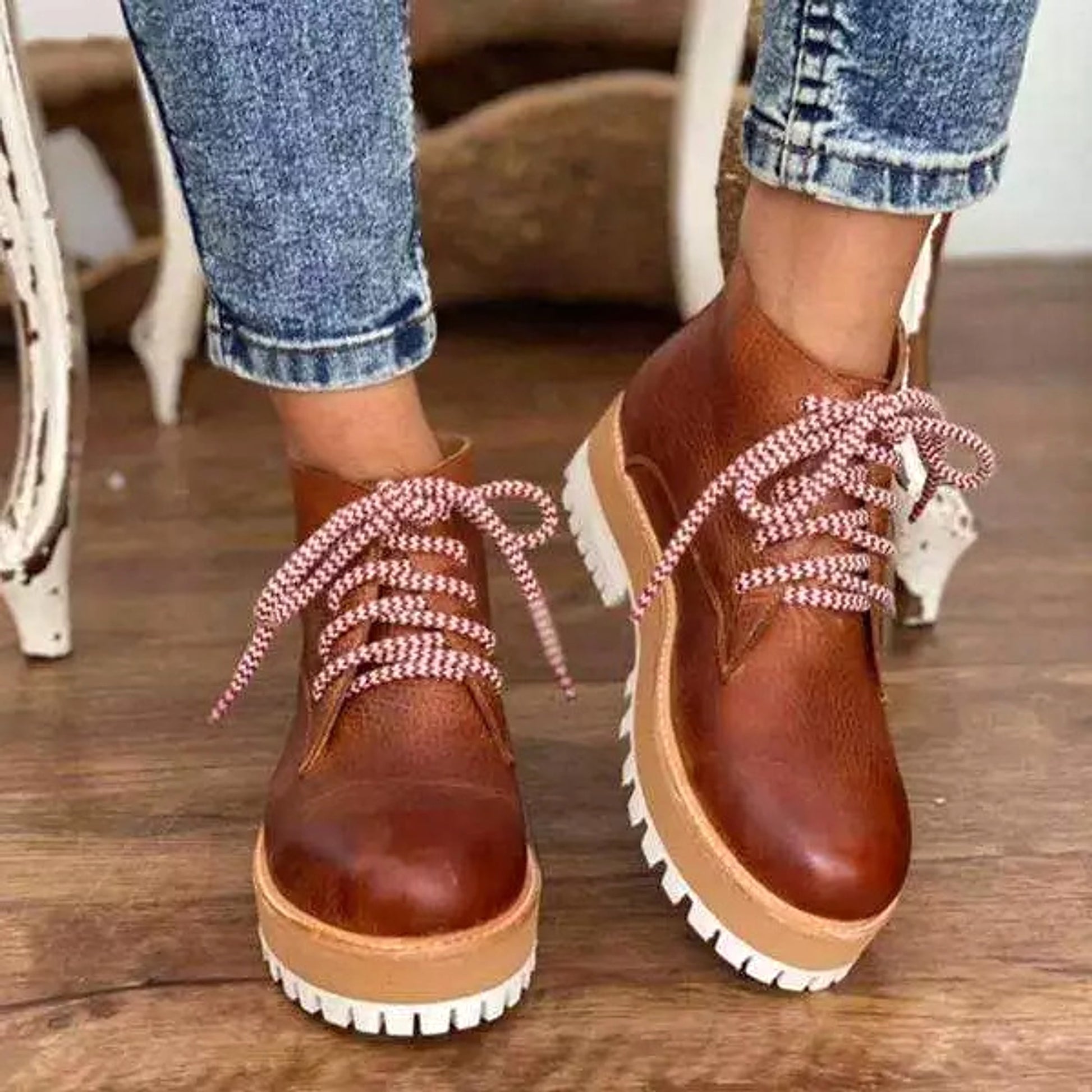 Flat Heel Women's Round Toe Brown Low-Tube Viscose Martin Boots - enhanced image 5