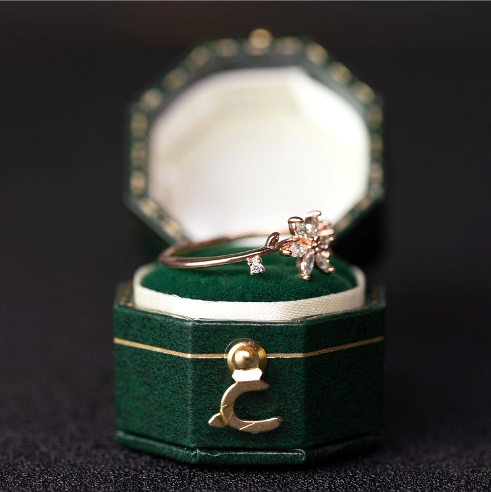 LuxeJewels™ – Art Deco Floral Diamond Ring in Gold & Platinum - enhanced image 5