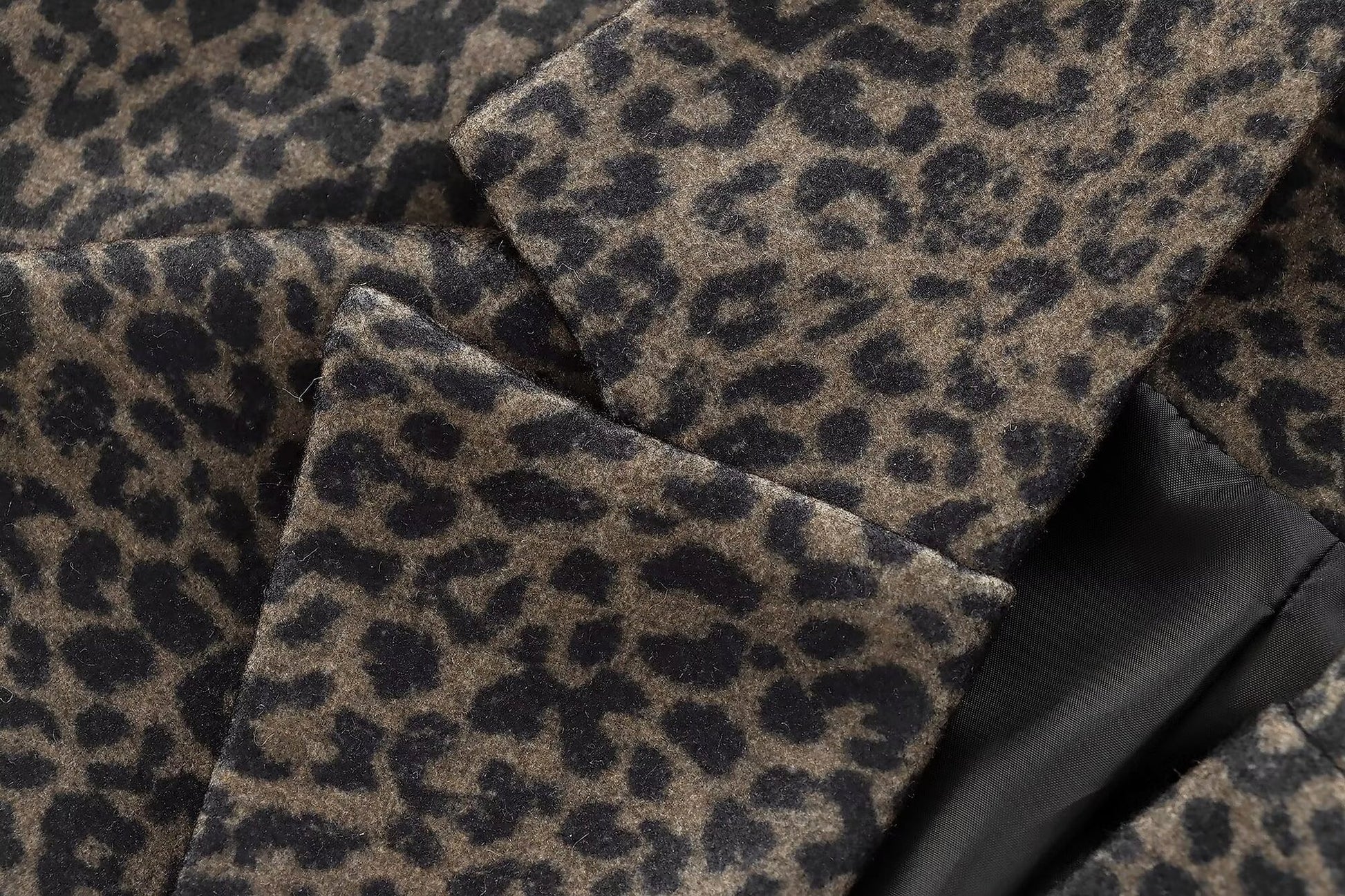 Leopard Statement Coat – Haute Edition 25 - enhanced image 5