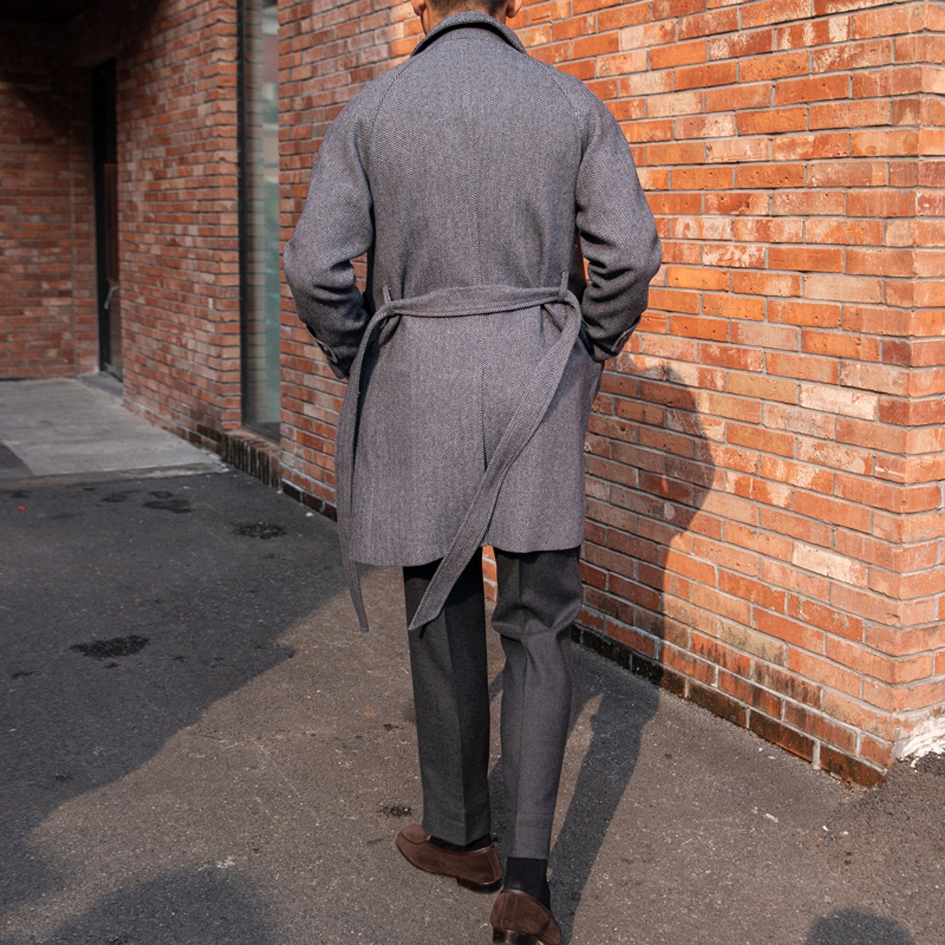 Men's Herringbone Wool Slim Fit Mid Length Coat - enhanced image 5