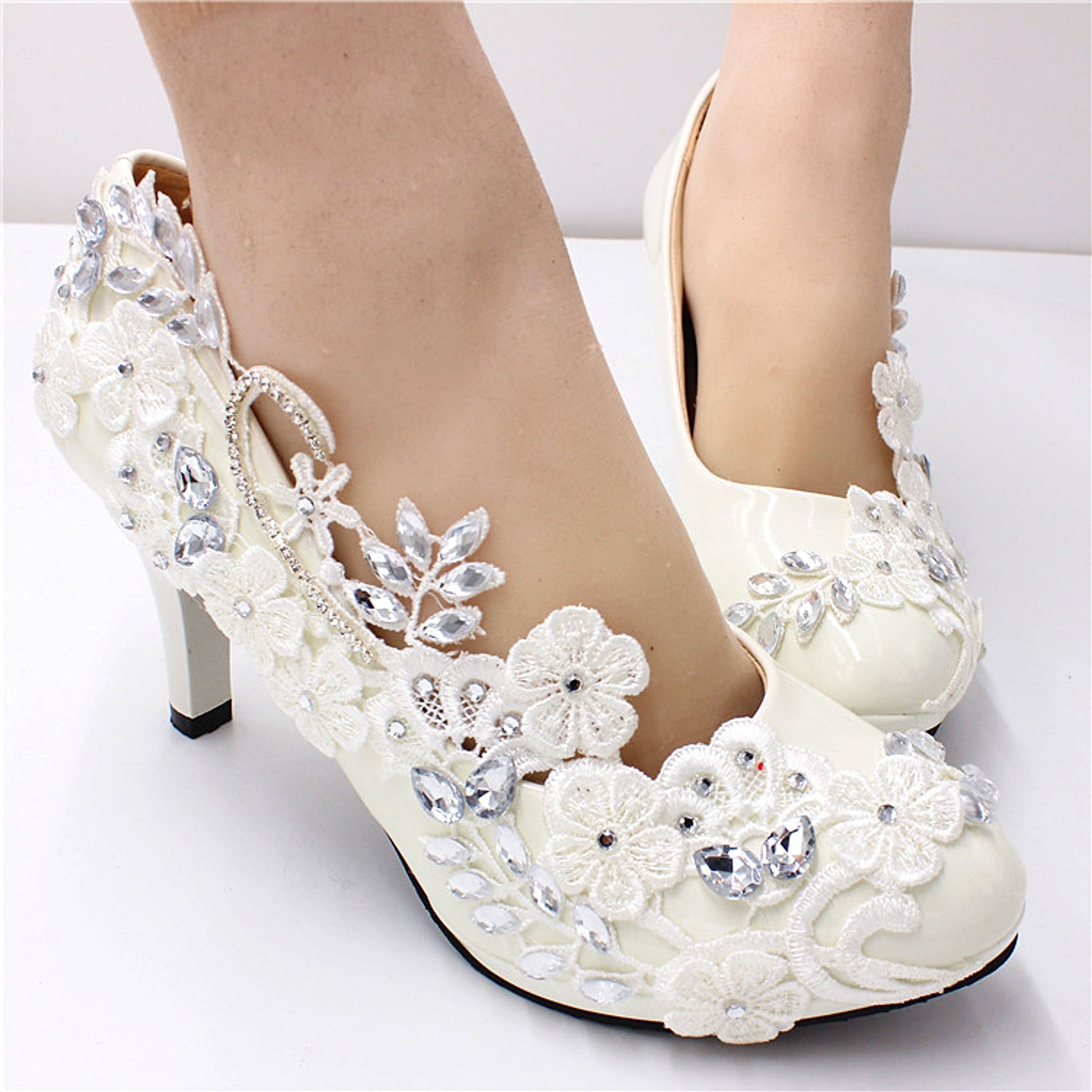 Oversized Women's White Shoes Round Toe Leather - enhanced image 5