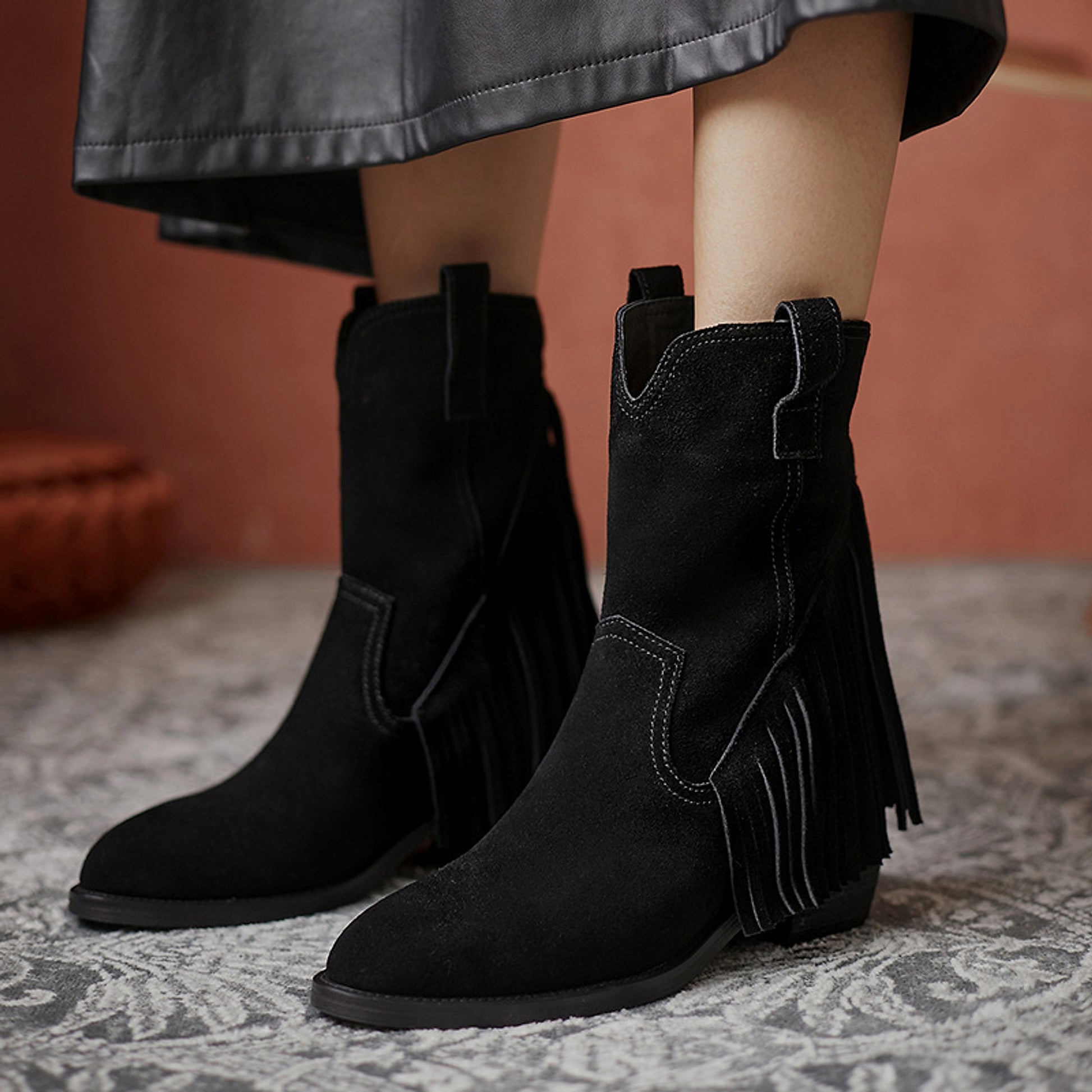 Pointed Tassel Vintage Boots with Thick Heel – "Tassel Edge" Edition - enhanced image 5