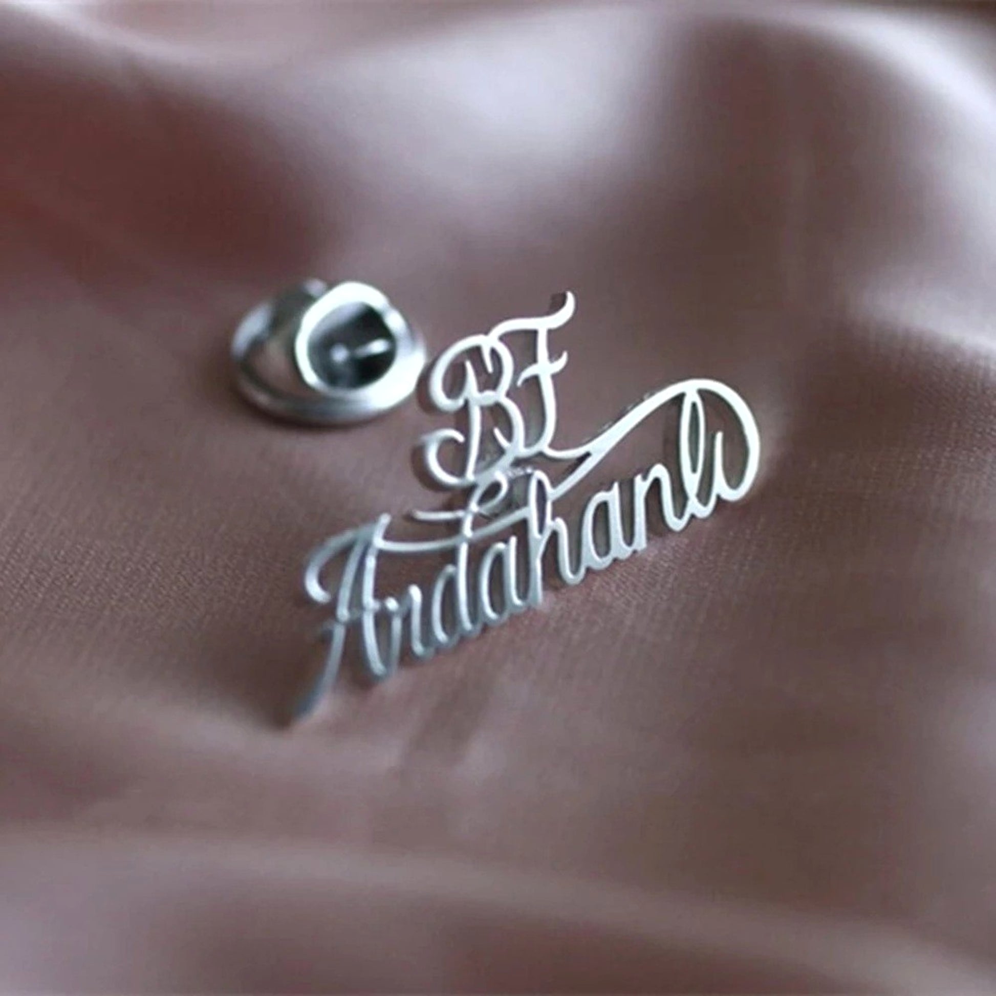 Personalized Stainless Steel Letter Brooch – Elegant & Minimalist Accessory - enhanced image 5