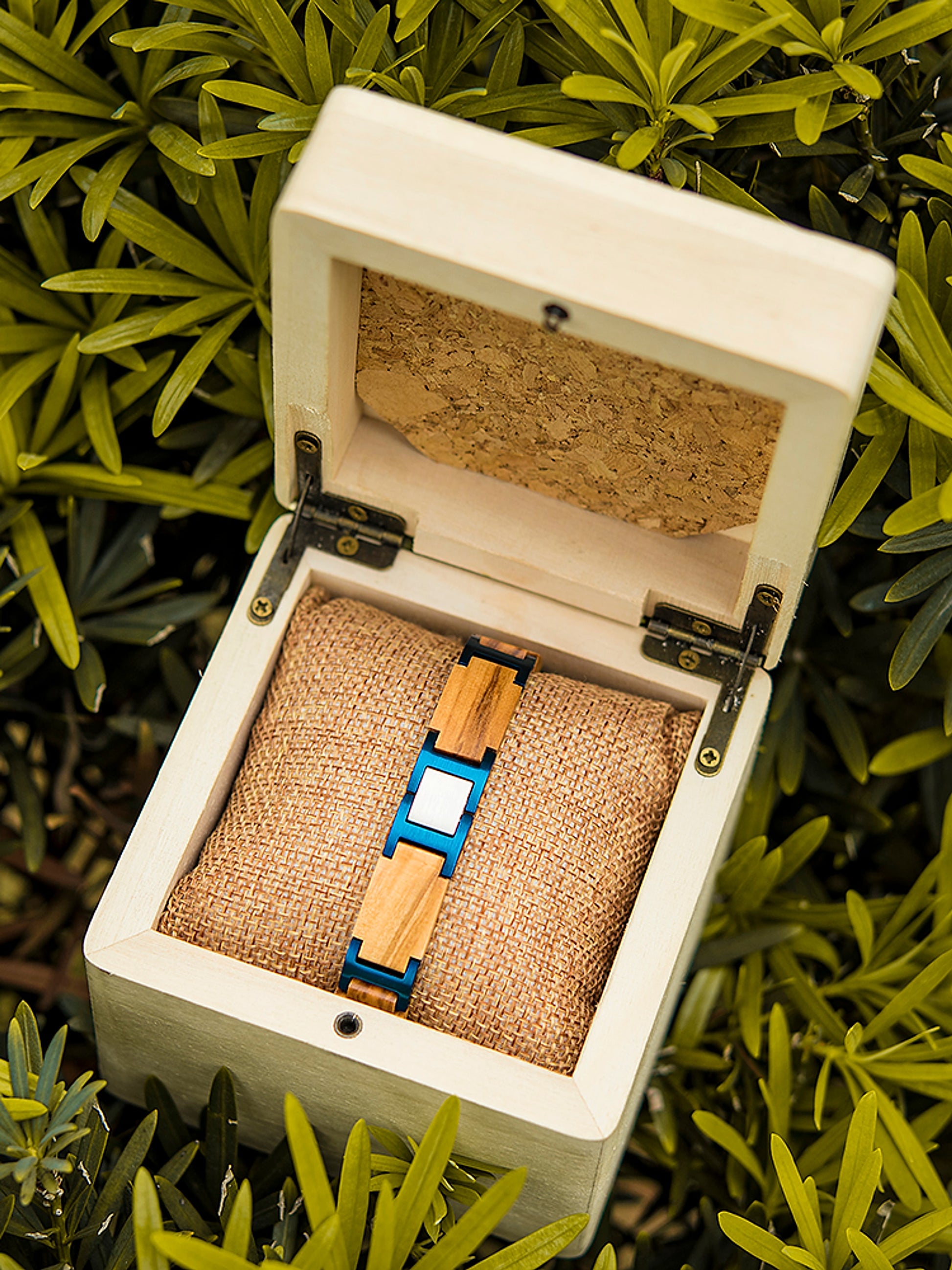 Stainless Steel Inlaid Wood Vintage Bracelet - enhanced image 5