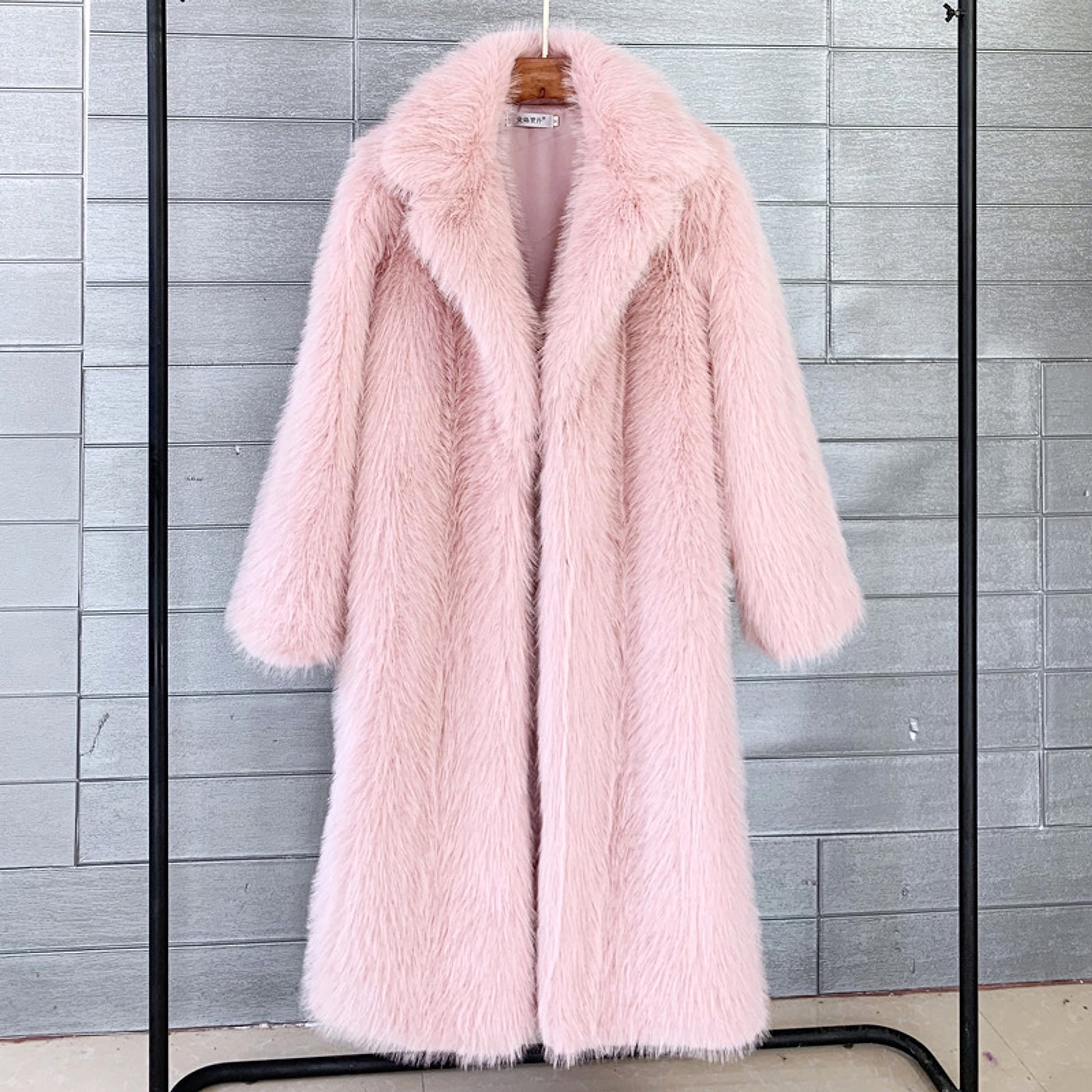 A Women's Suit Collar Jacket Fur - enhanced image 5