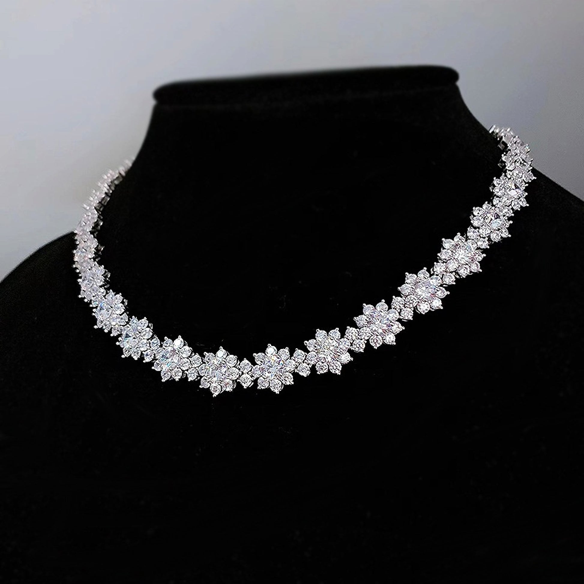925 Silver High Carbon Diamond Sunflower Collarbone Chain - enhanced image 6