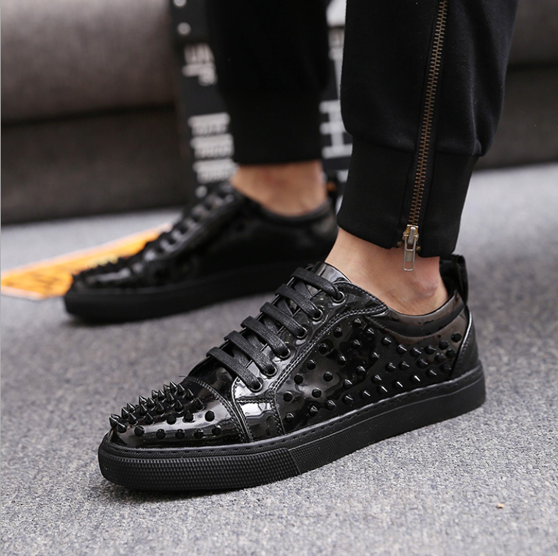 European and American fashion cowhide shoes for men - enhanced image 6