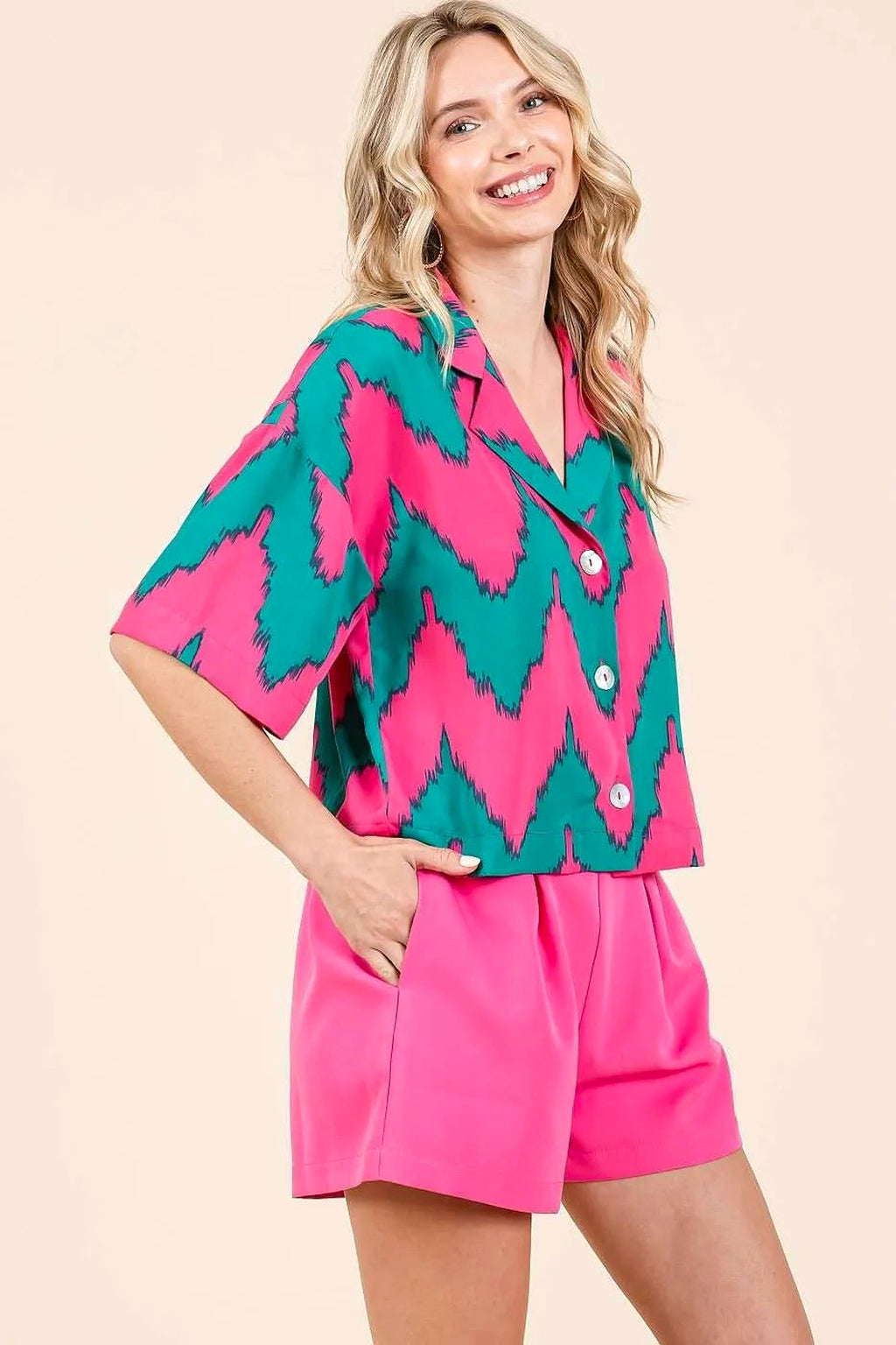 Mittoshop Chevron Print Short Sleeve Crop Shirt - enhanced image 6